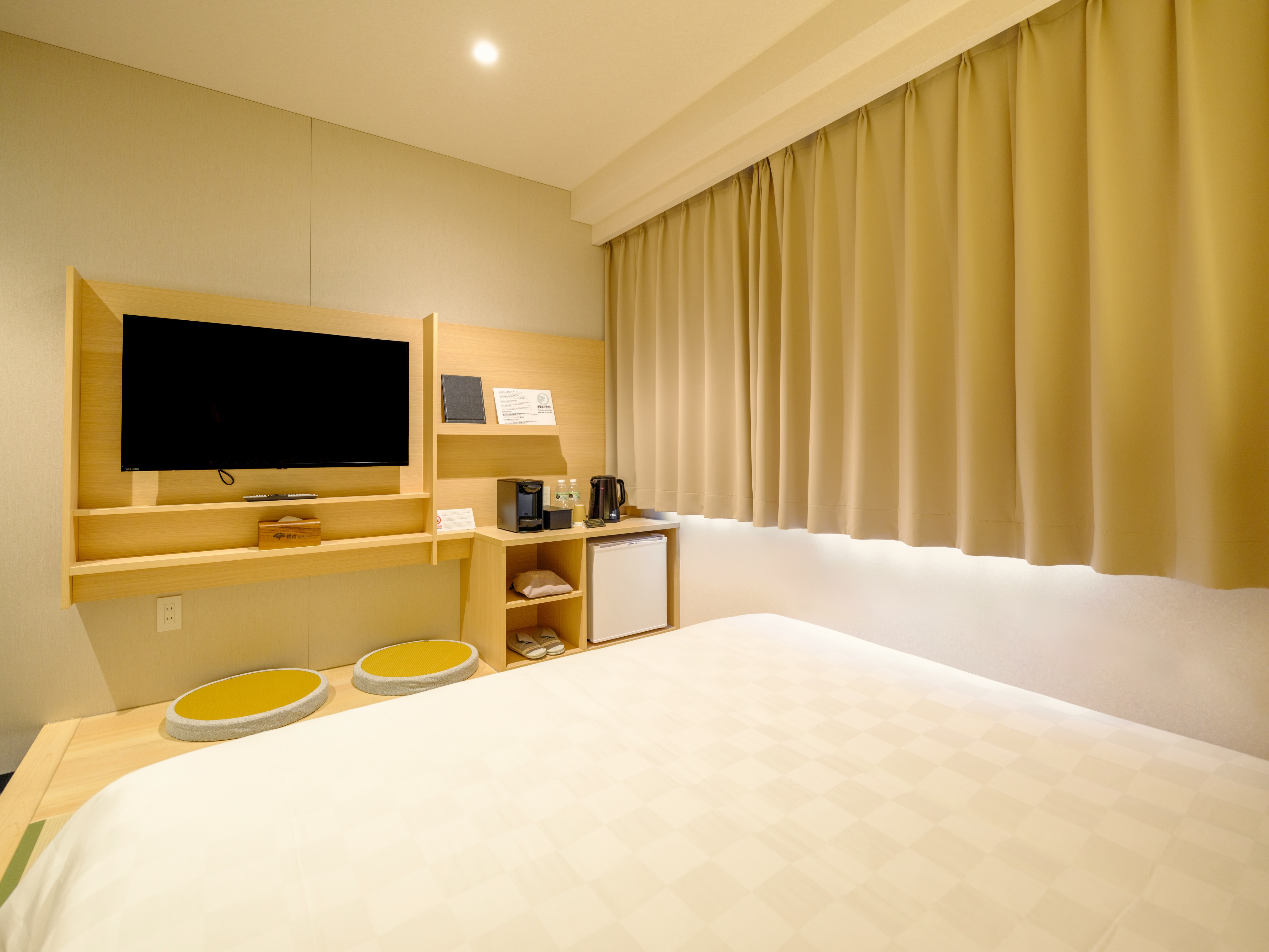 King-size Japanese-Western style room