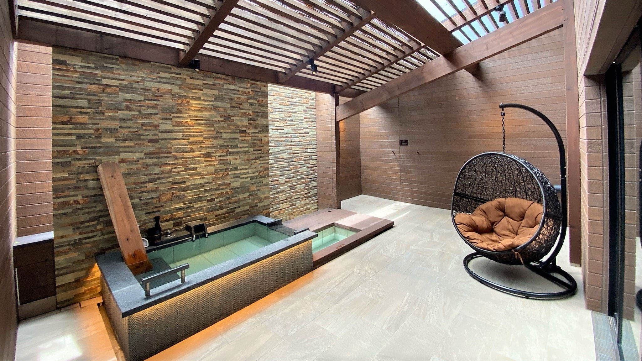 Twin with terrace open-air bath