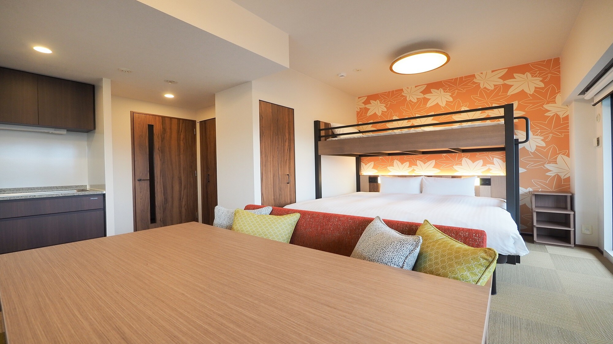 1 Bedroom Premier with Roof Balcony, Kitchen and Washing Machine