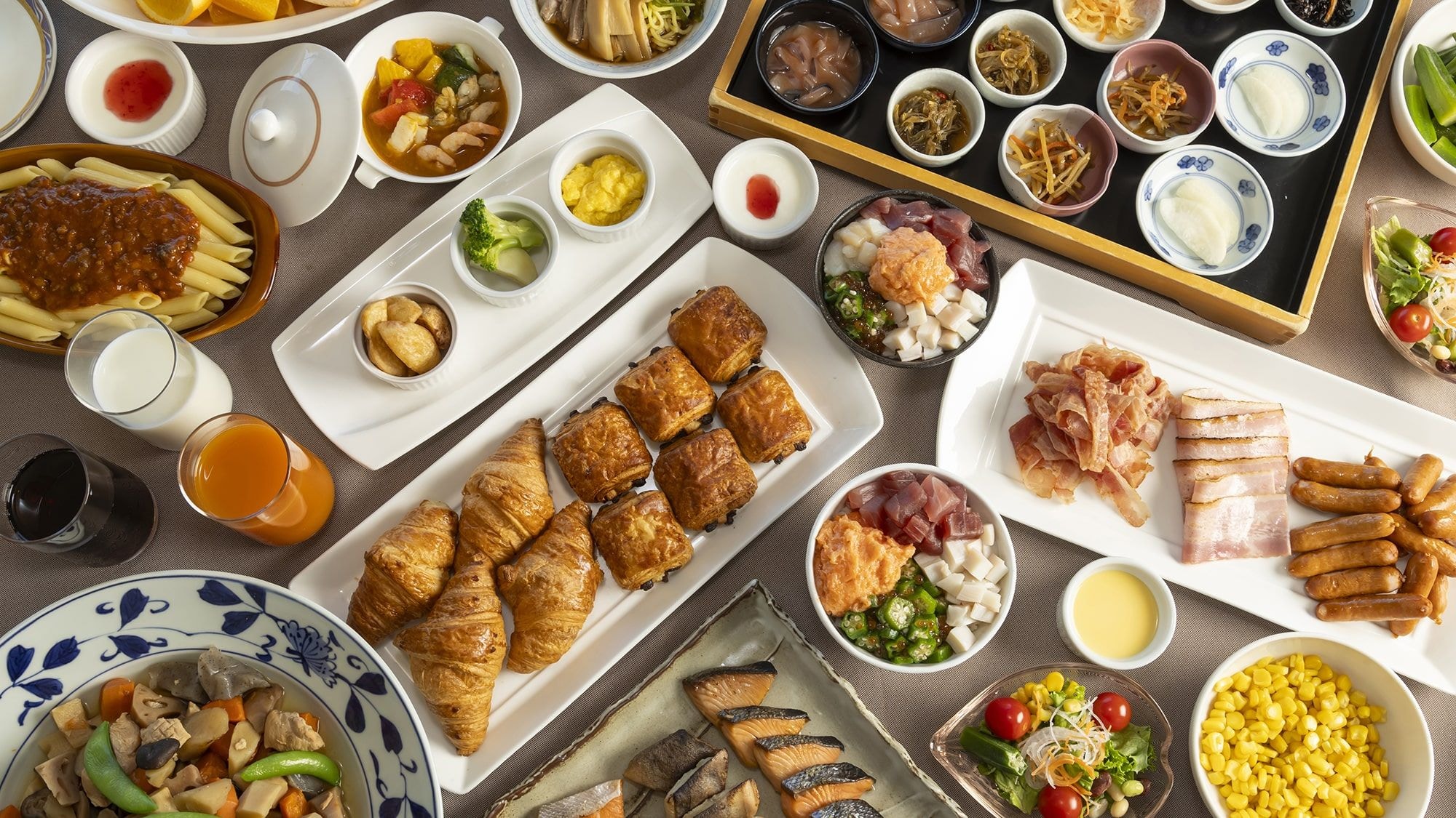Breakfast buffet image