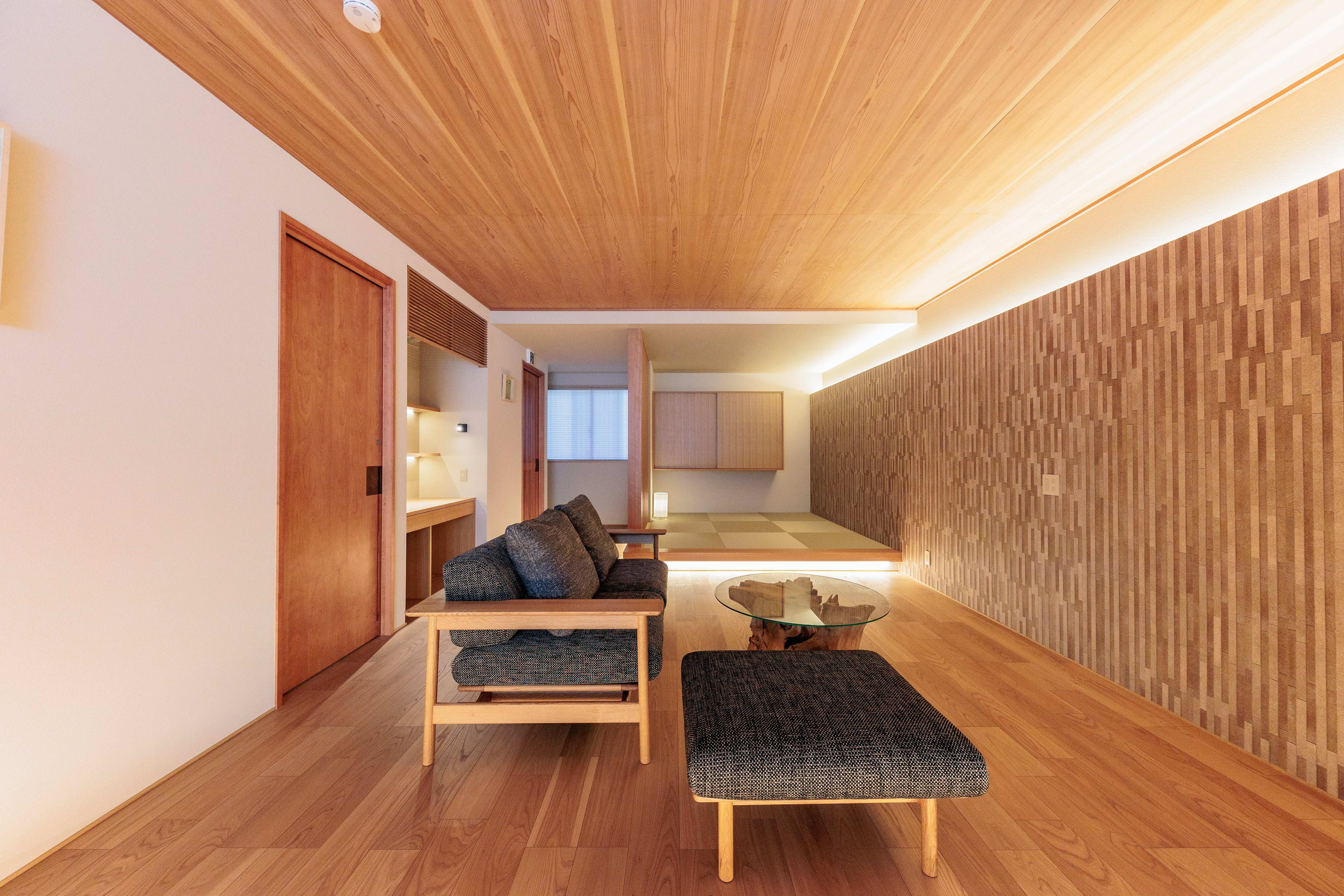 [Mebuki] You can relax on the raised tatami floor.