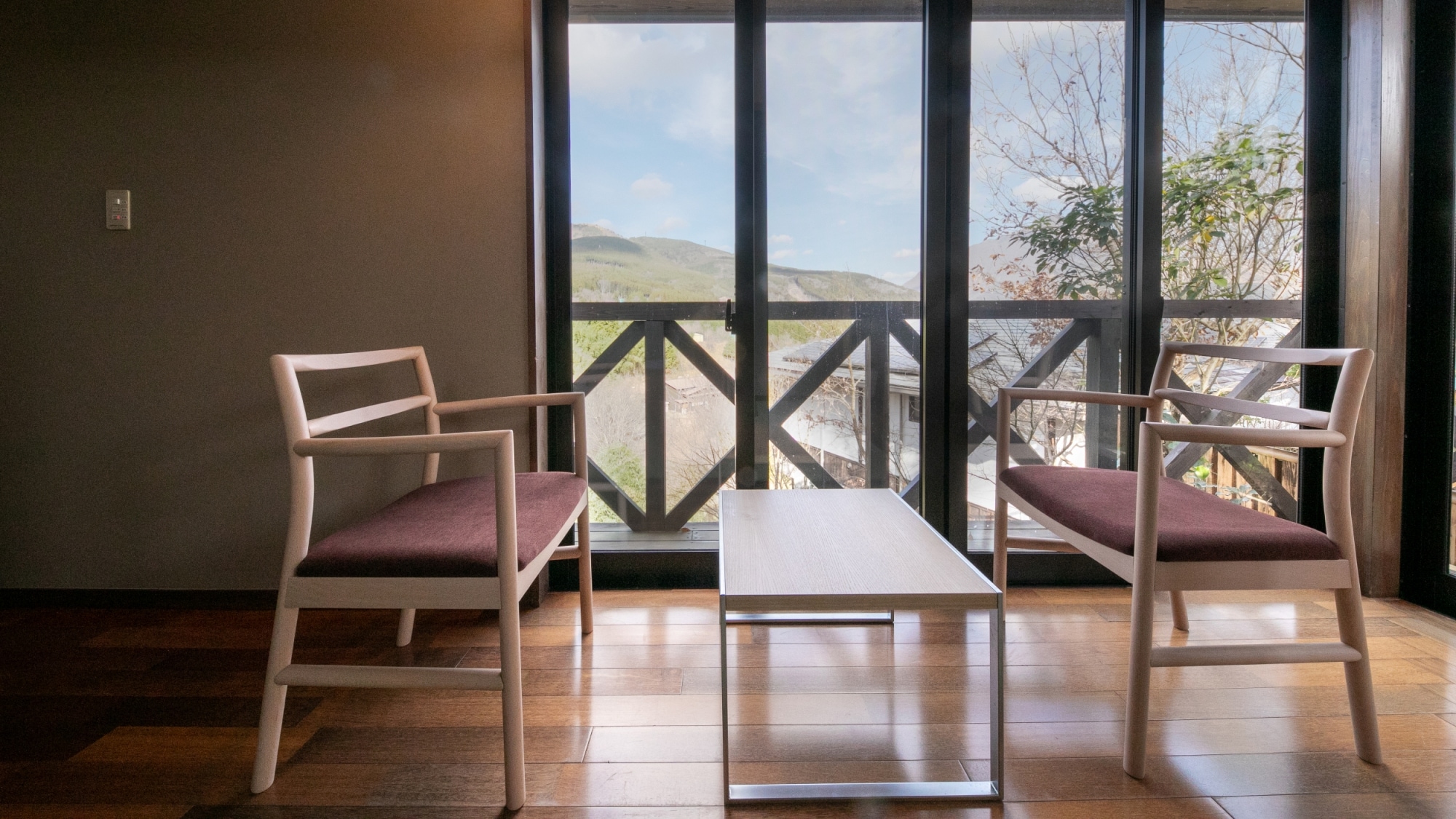 [Japanese-style room with bed, example]