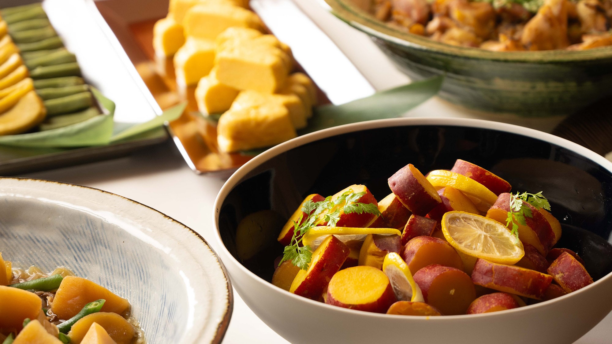 Manjakan diri Anda dengan sarapan sehat dan bergizi yang sempurna untuk memulai hari Anda.