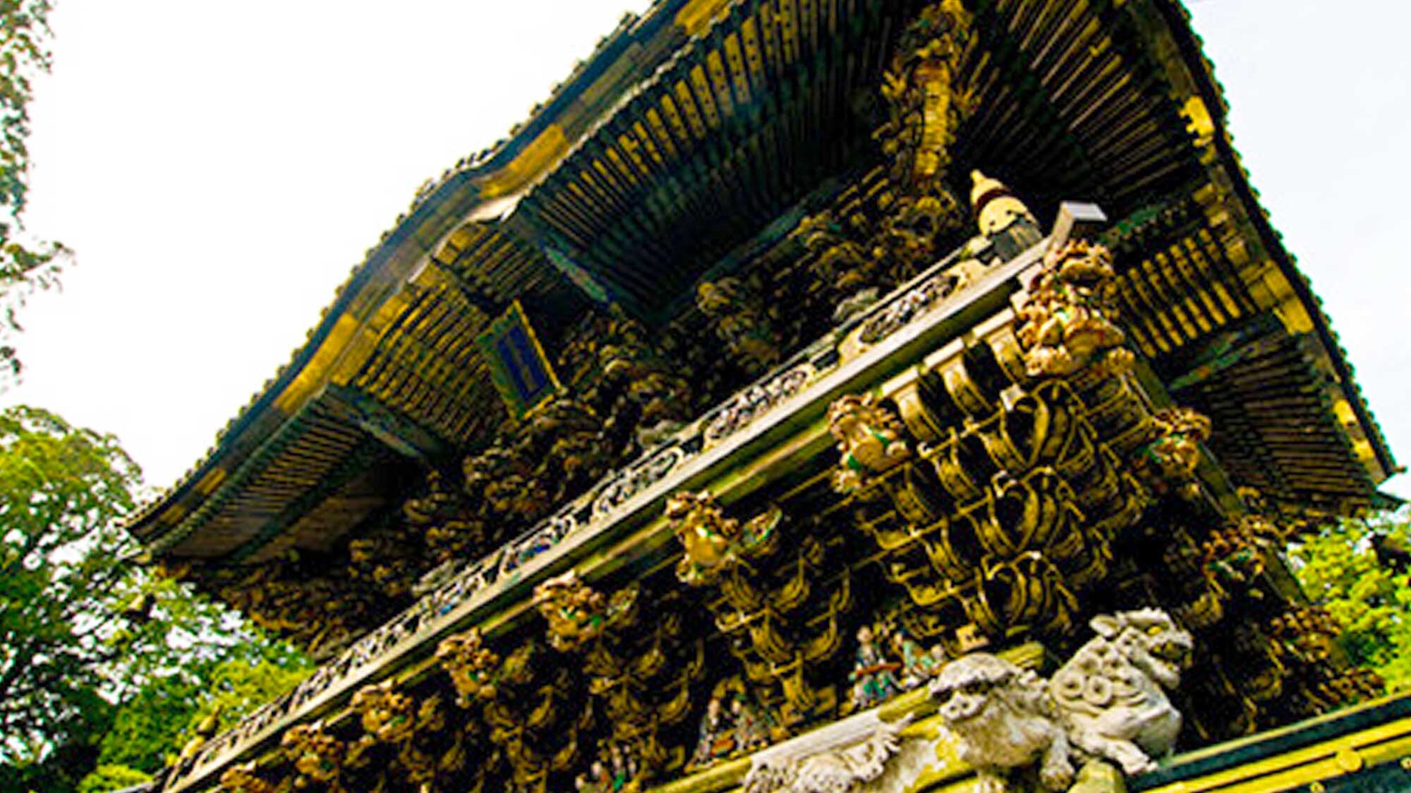 【닛코 도쇼구】 닛코 도쇼구는 도쿠가와 이에야스를 신격화한 도쇼우 대권현을 모시는 신사입니다. 호텔에서 차로 약 4 분.