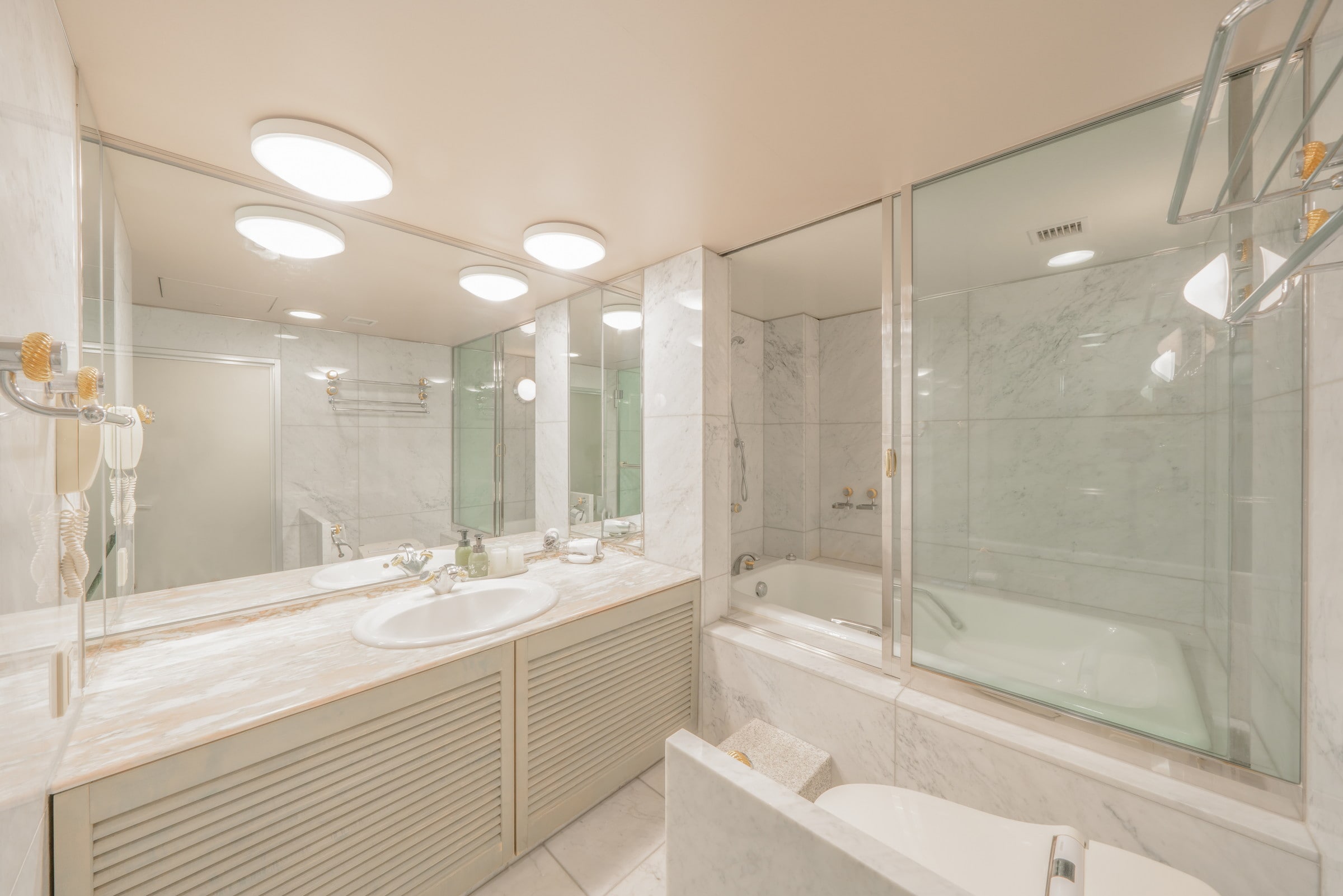 ◆Kamar suite merokok◆