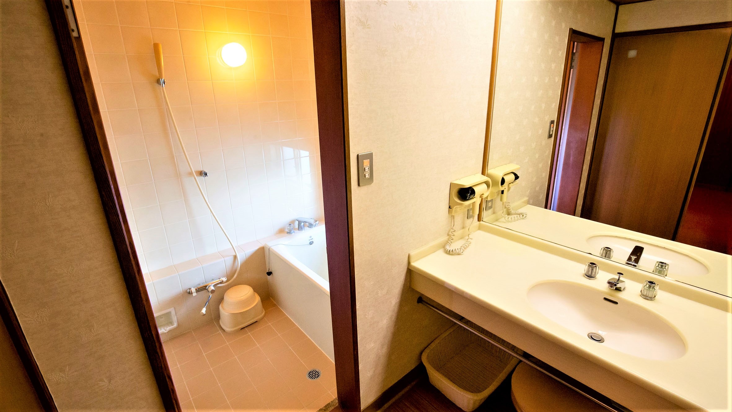Kamar Suite Sudut Sanjokan