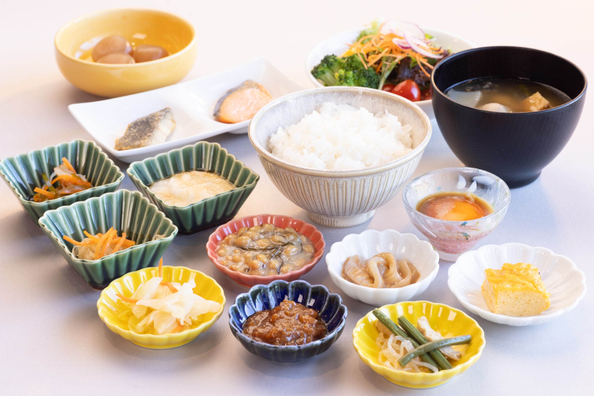 Tiệc buffet sáng - Hình ảnh ẩm thực Nhật Bản