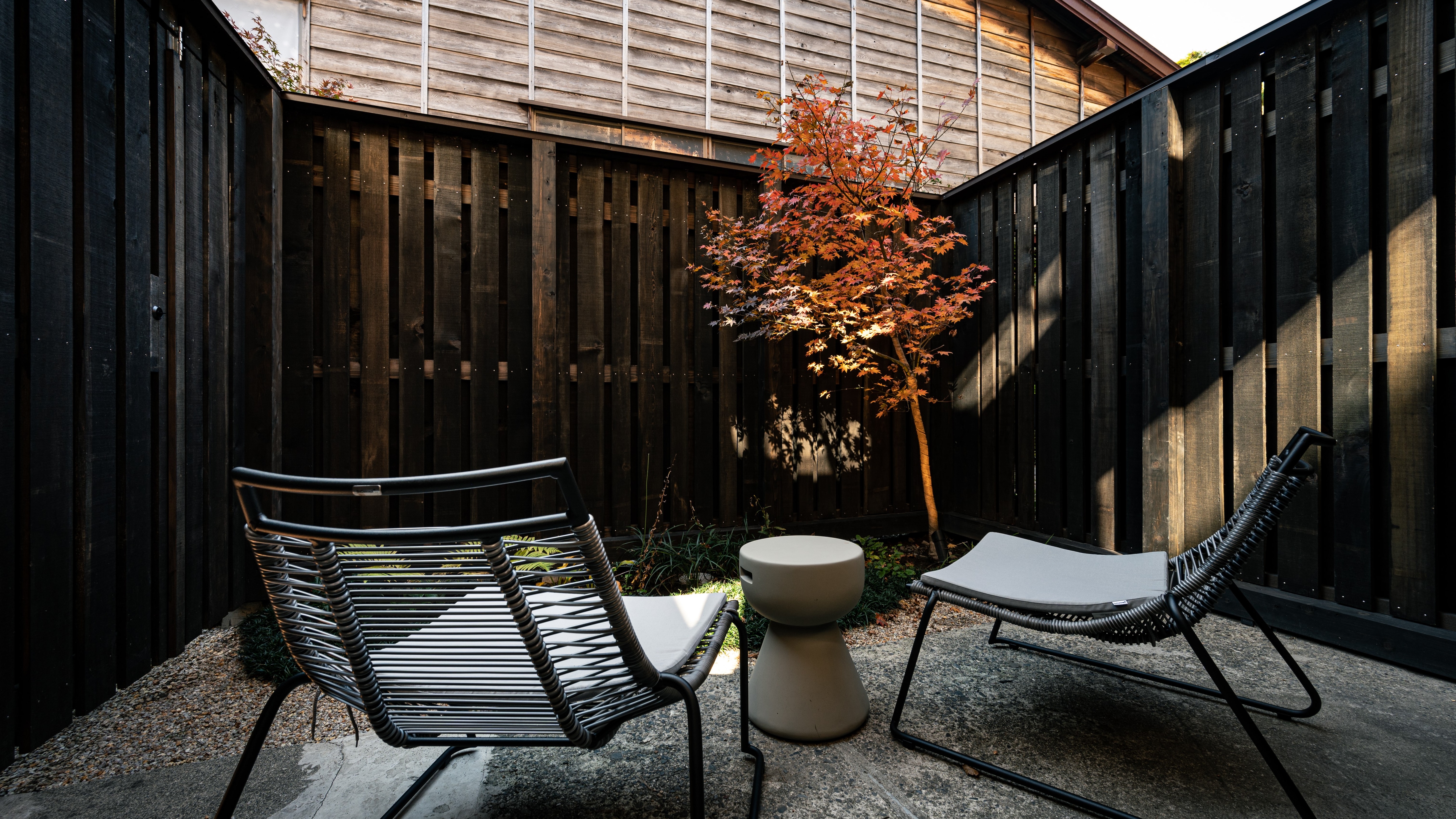 [Toshiyoshiya] A dynamic space that represents the Hyakusan / Shirakawago