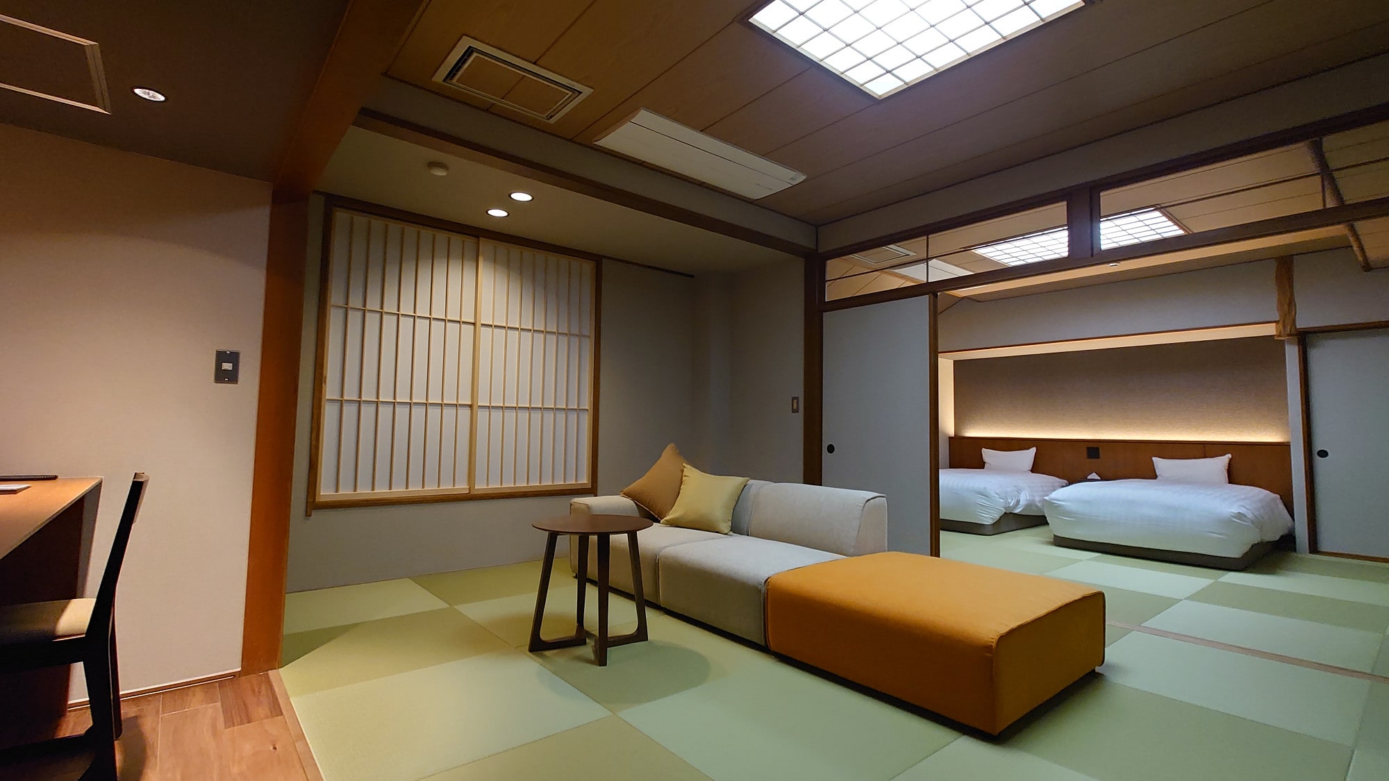 [Phòng đôi kiểu Nhật-Tây + Phòng kiểu Nhật 8 chiếu tatami có ghế sofa: Fuyu] ~Không hút thuốc~