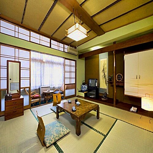 Japanese-style room 1