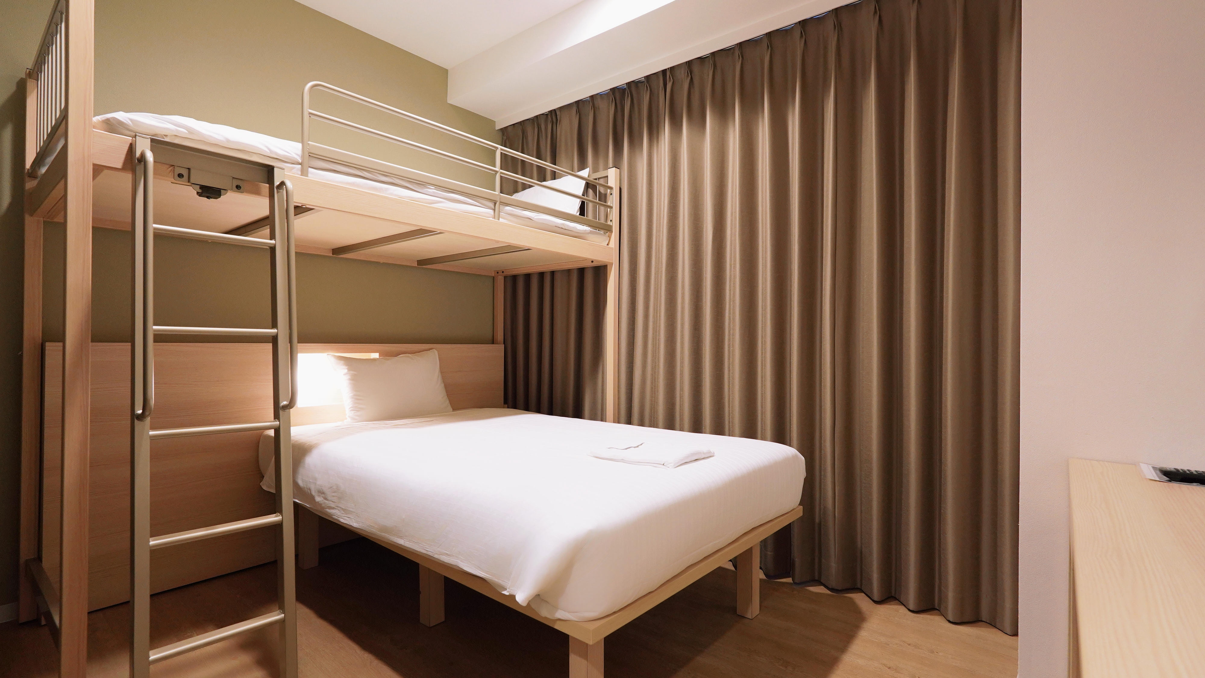 [Non-smoking] Bank Twin Room