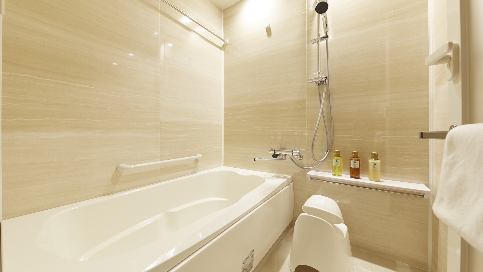 客室内バスルーム（一例）