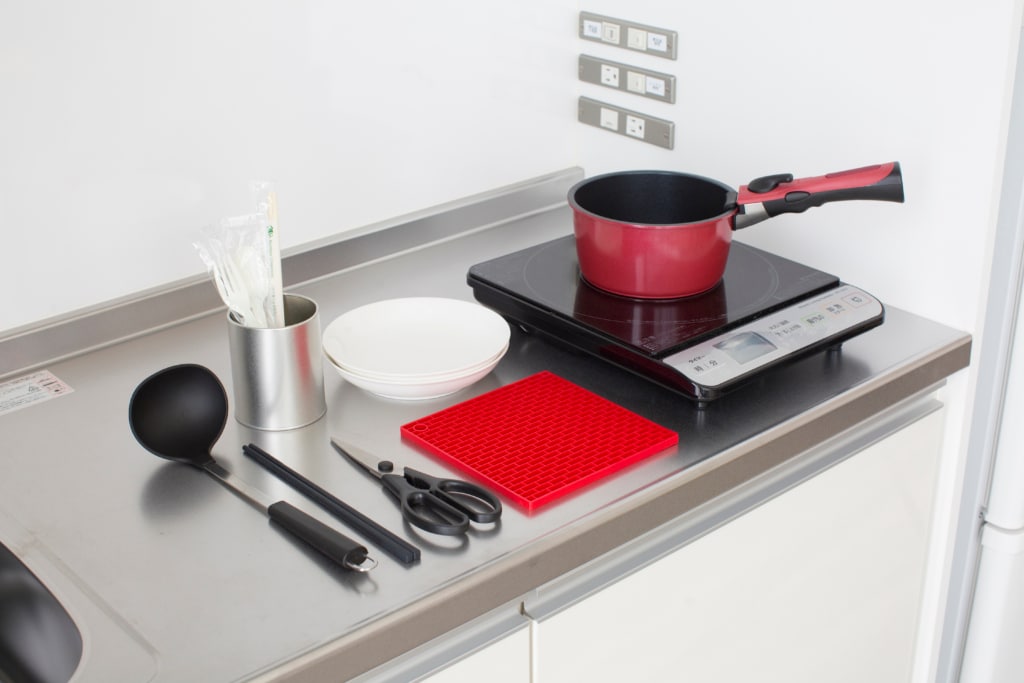 Rental equipment (kitchen tools)