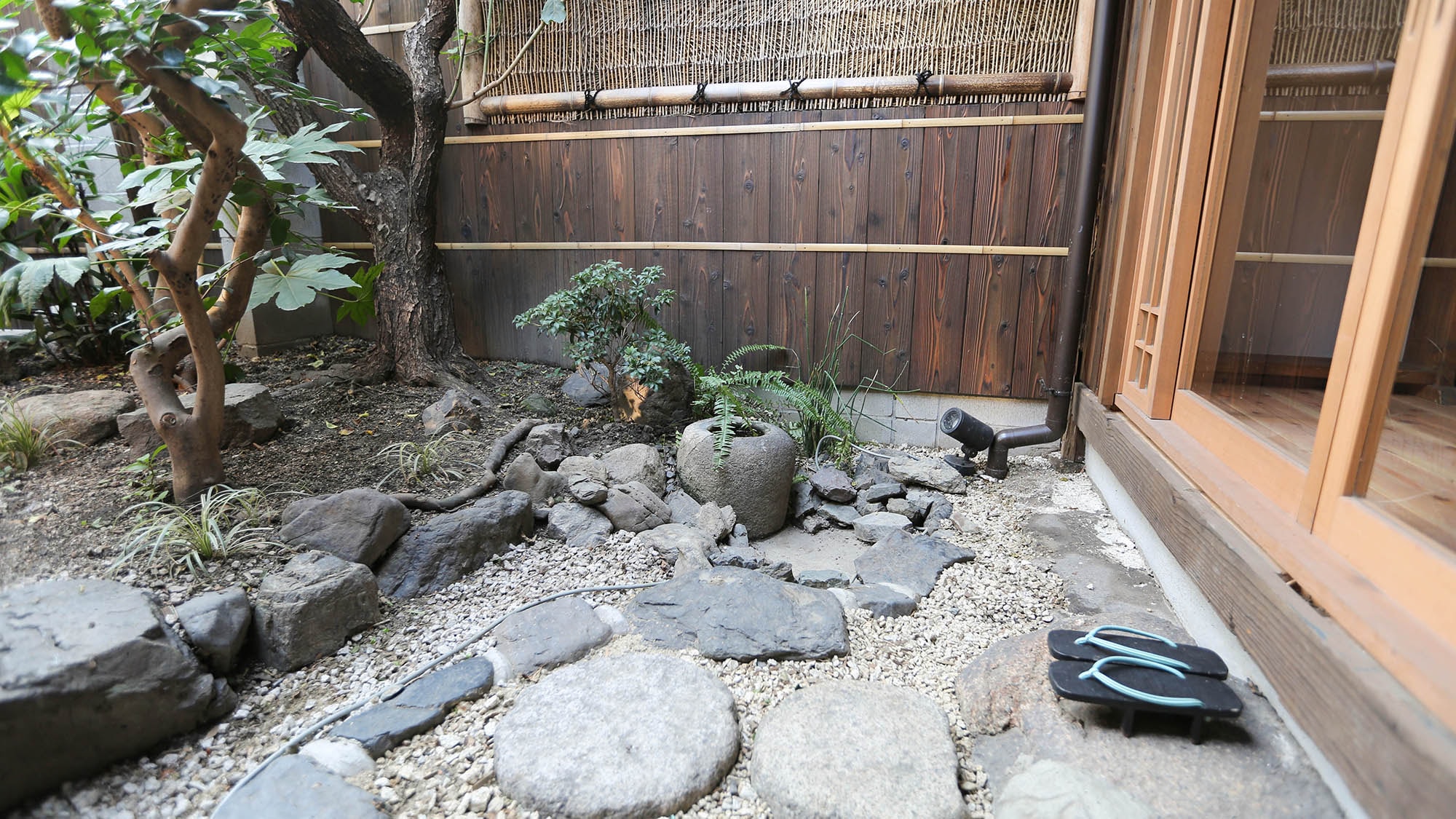 ・[庭院] 從房間可以輕鬆進入庭院。