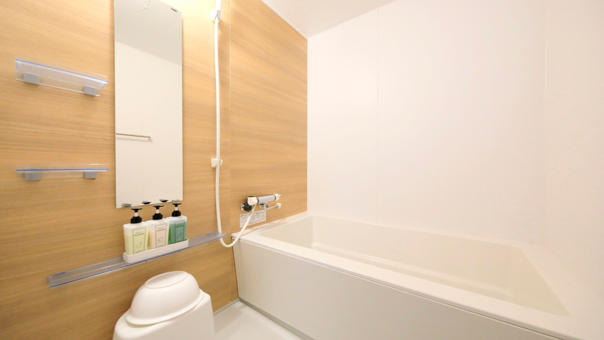 [Examples of guest room facilities] You can also use the bathroom in each guest room.