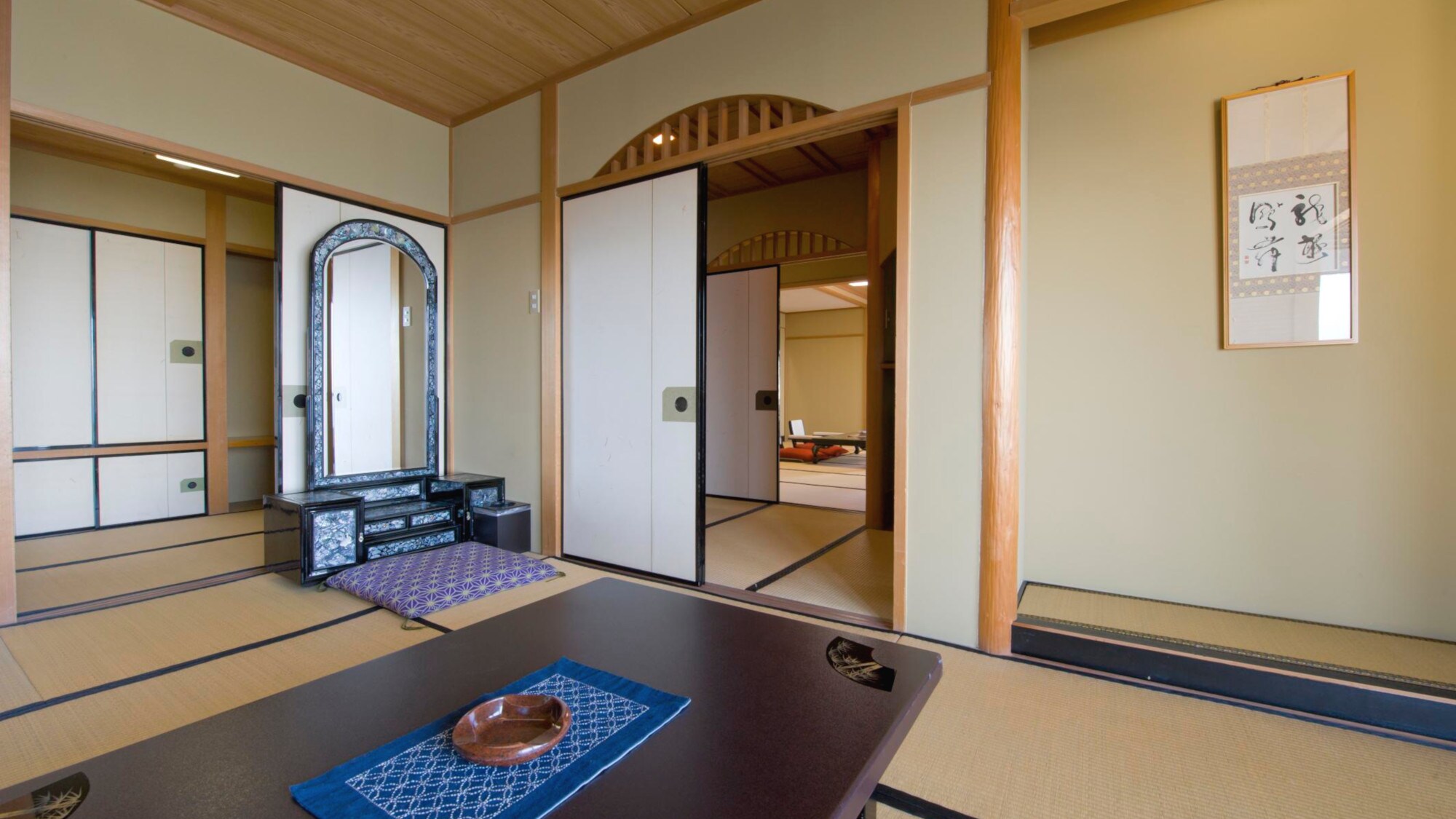 High-level view of the Kaku, "Special room, Japanese-style room, two rooms"