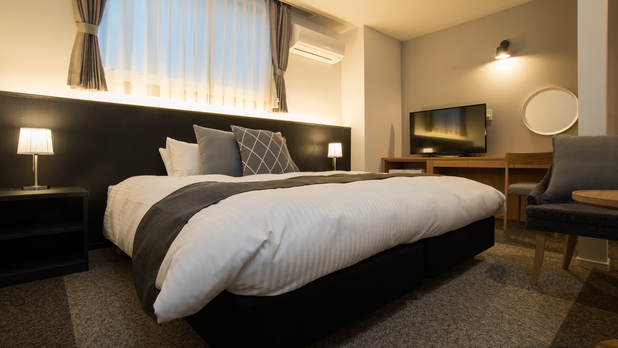 [ปลอดบุหรี่] ห้องมาตรฐาน เตียงใหญ่ อาคารใหม่ [29 ตร.ม.]