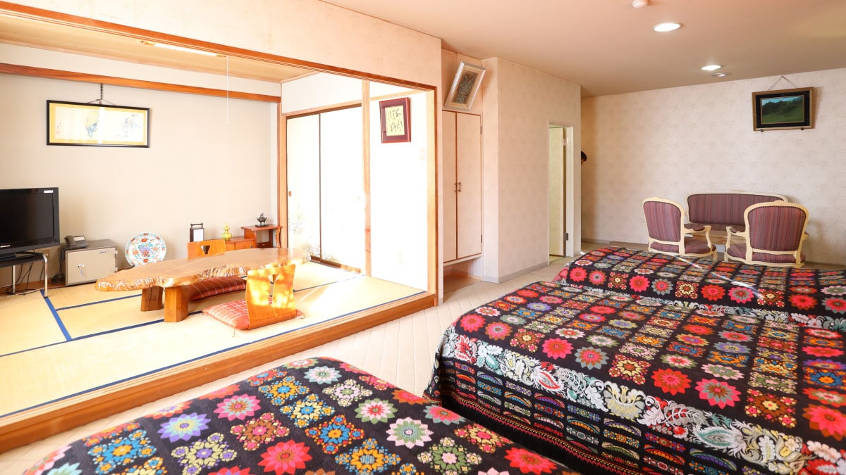 [Super View Japanese-Western Room] Excellent view! Bedroom + 6 tatami mats