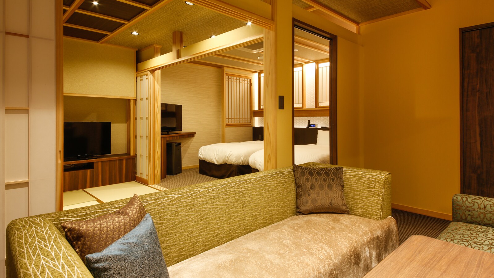 Private open-air bath guest room Type B (Yuzuruhayama side)