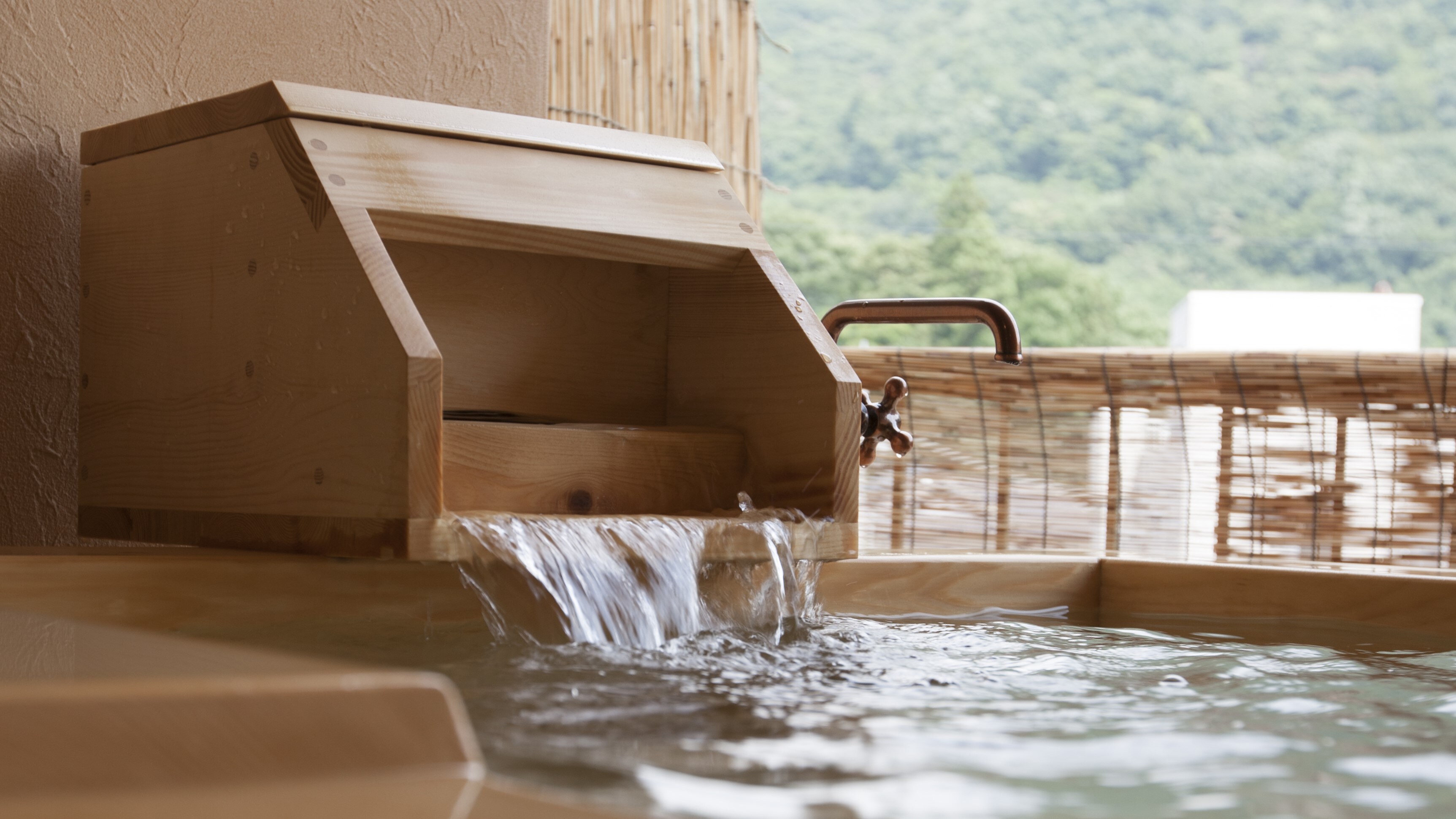 [Special room with open-air bath, Shuuka/Shuuzakura] Open-air bath