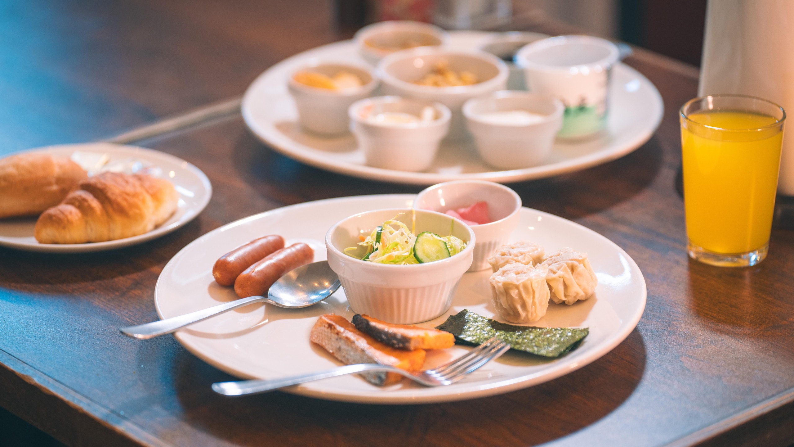 Breakfast buffet image