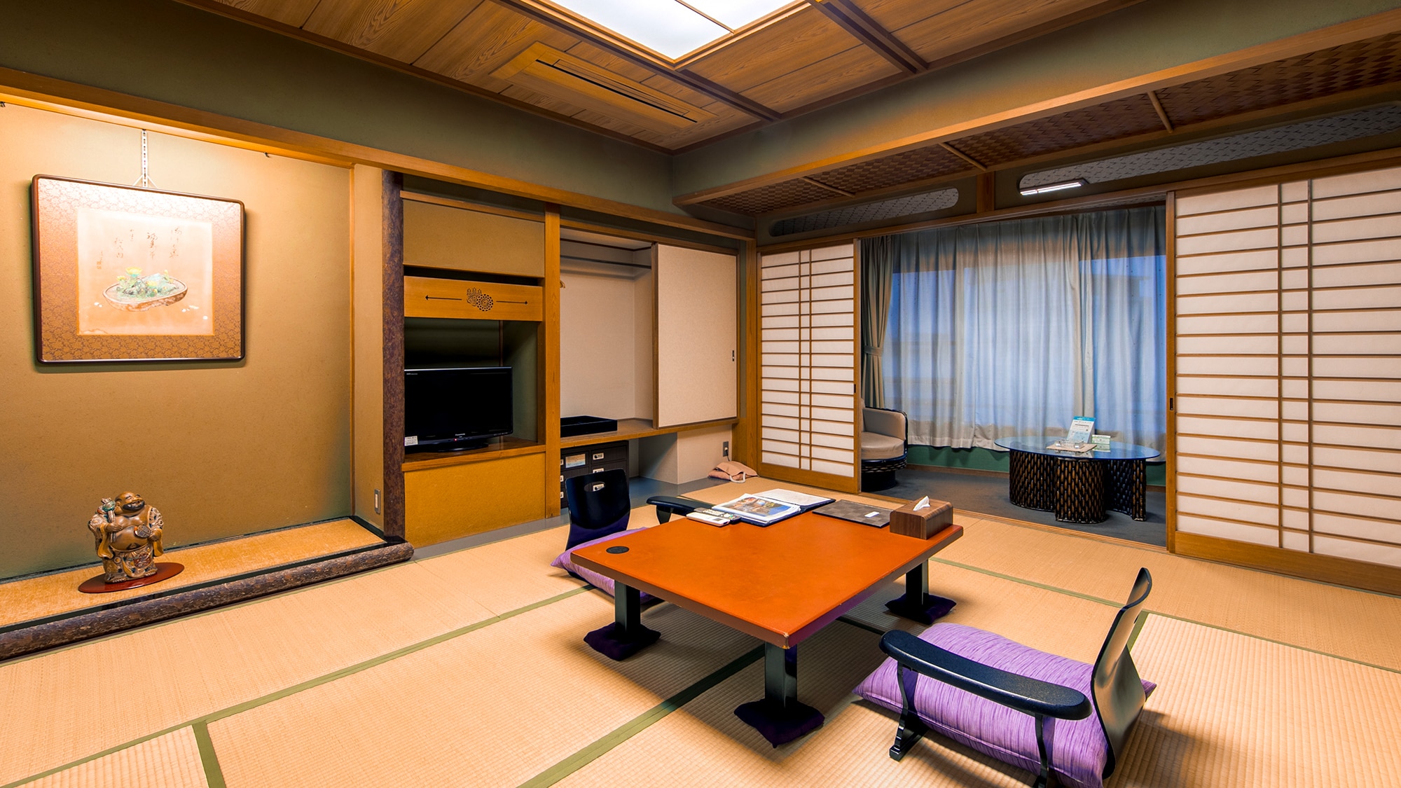 Sea side Ichima Japanese-style room 10 tatami mats 30 square meters (Honma)