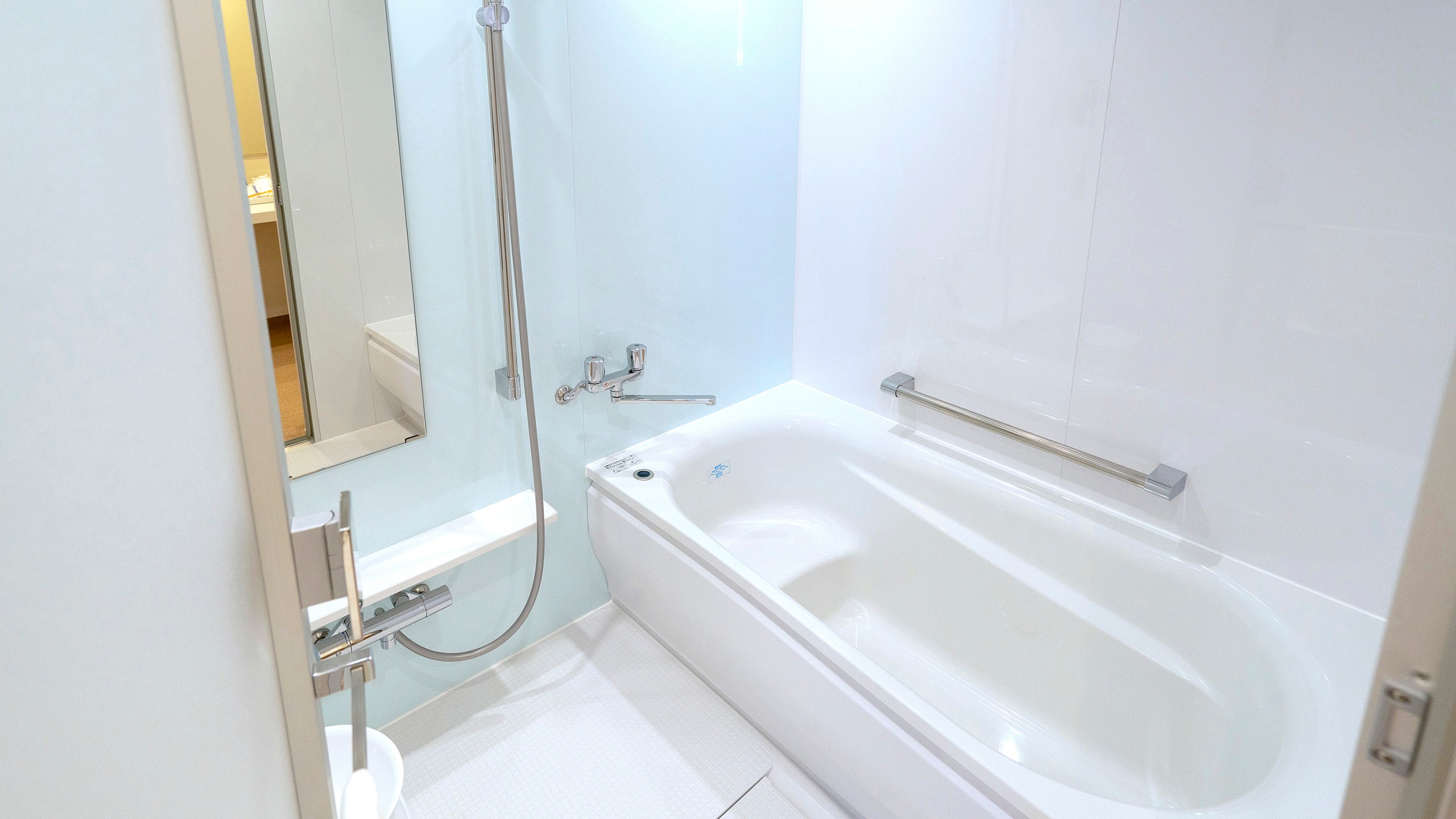 Bathroom in a 30m2 room