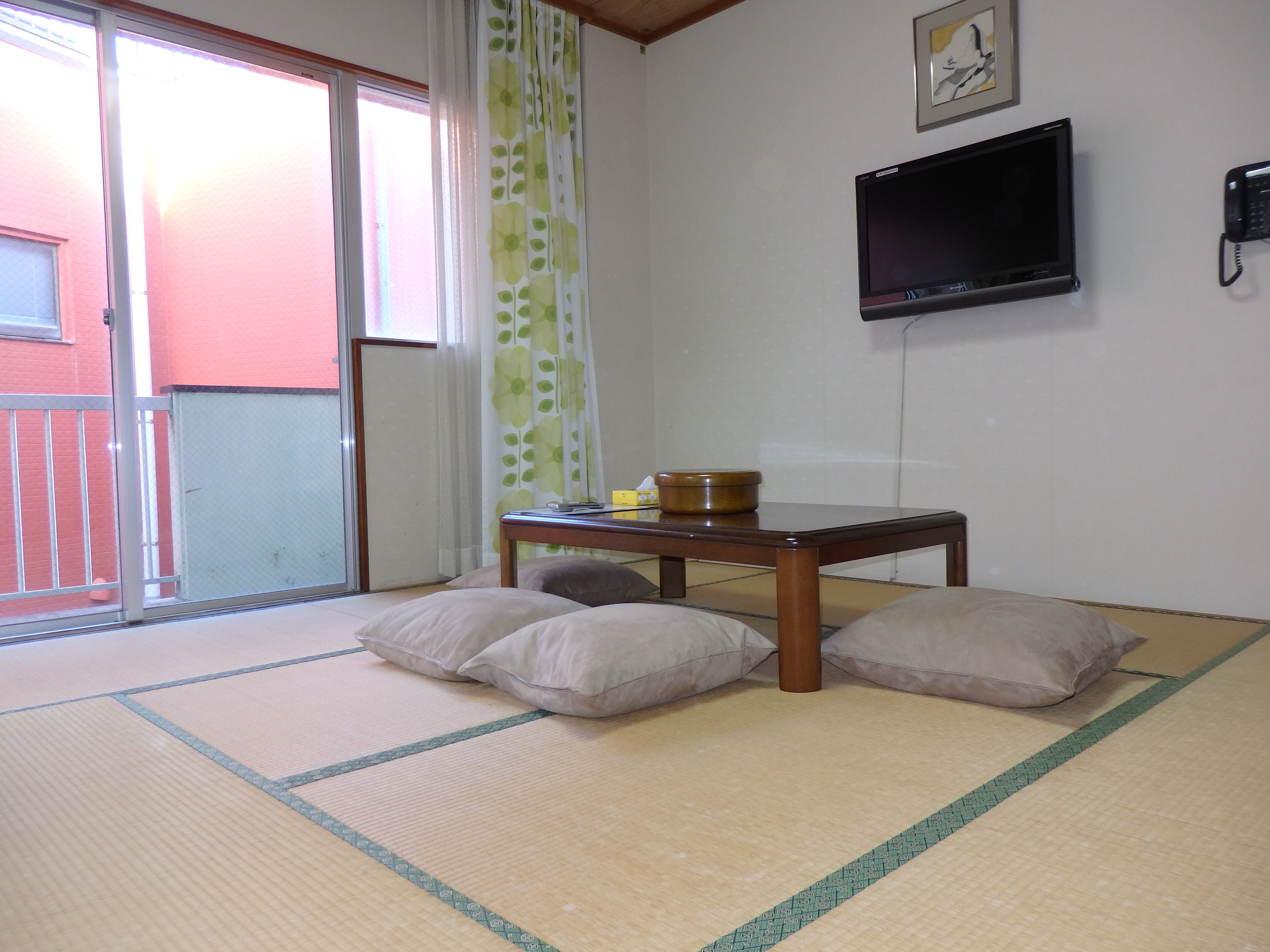 Mountain side Japanese style room
