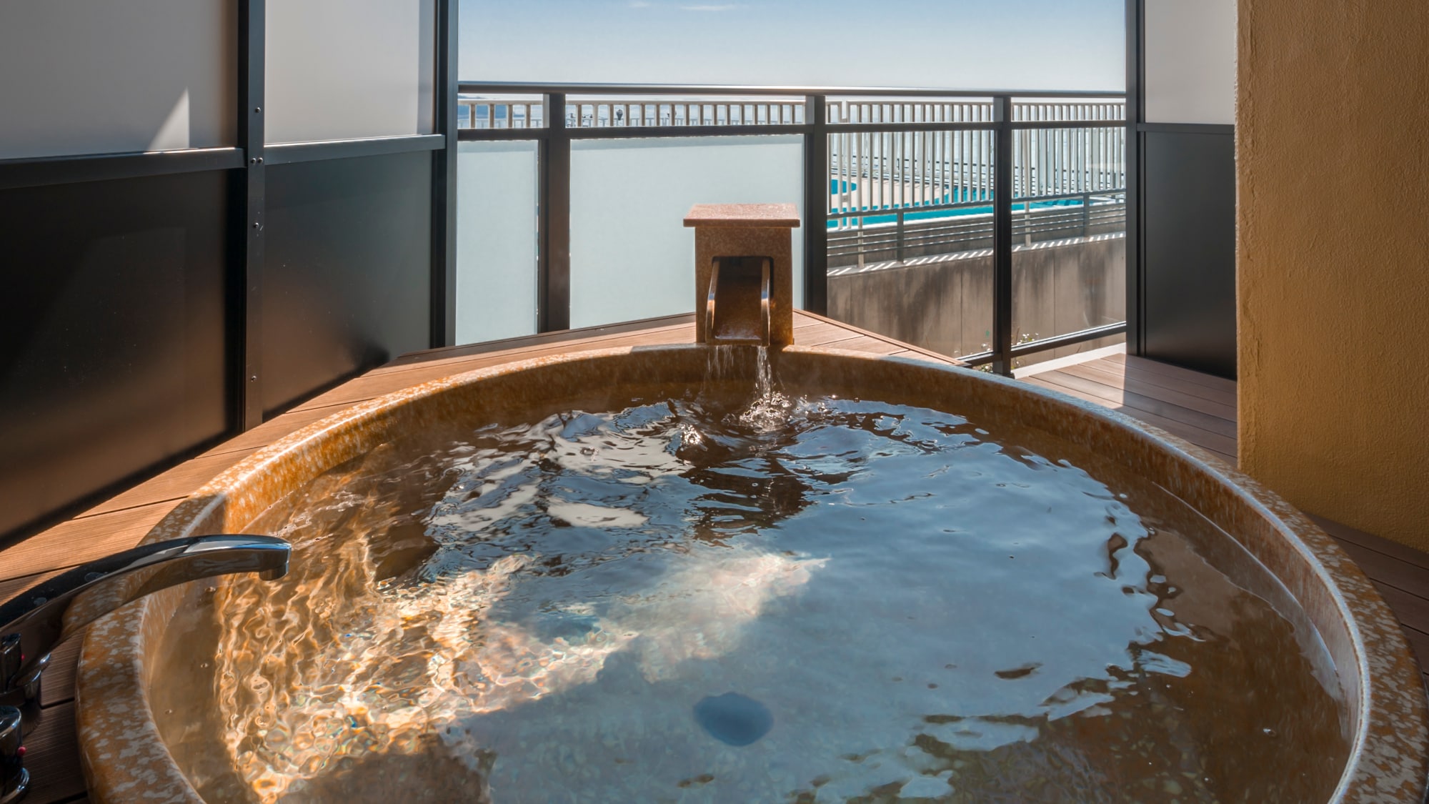 [Furari] Twin room with open-air bath - Example of an open-air bath in a guest room