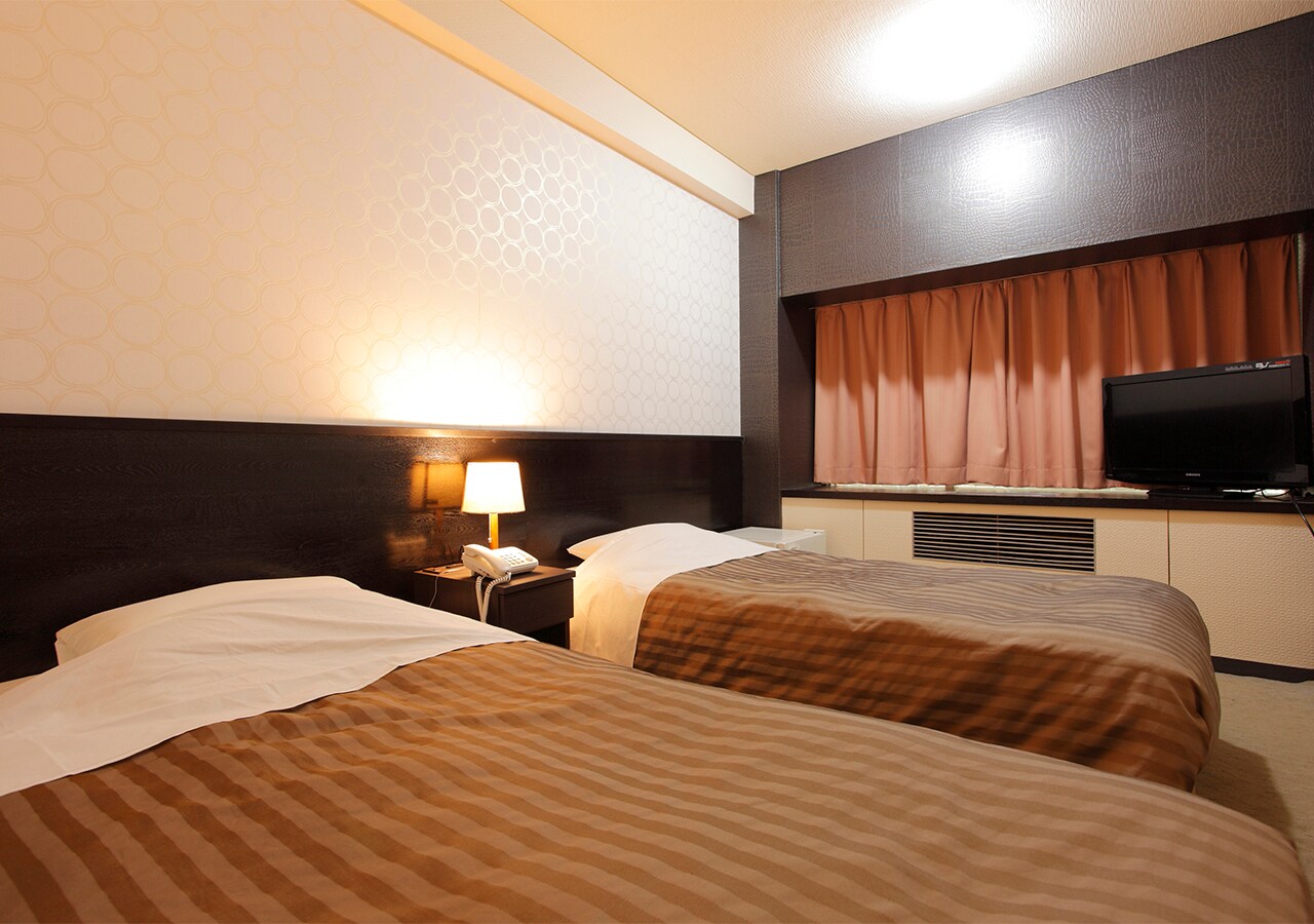 [Non-smoking twin room (no view)] Example *This is a small room of approximately 4.5 tatami mats.