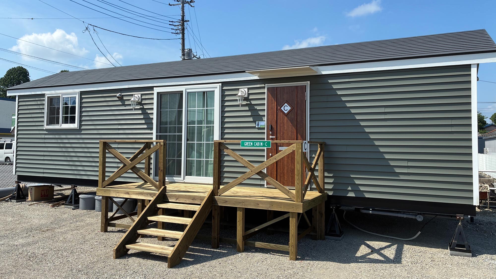 • [绿色小屋 C] 逃离日常生活，享受拖车式房屋住宿体验。