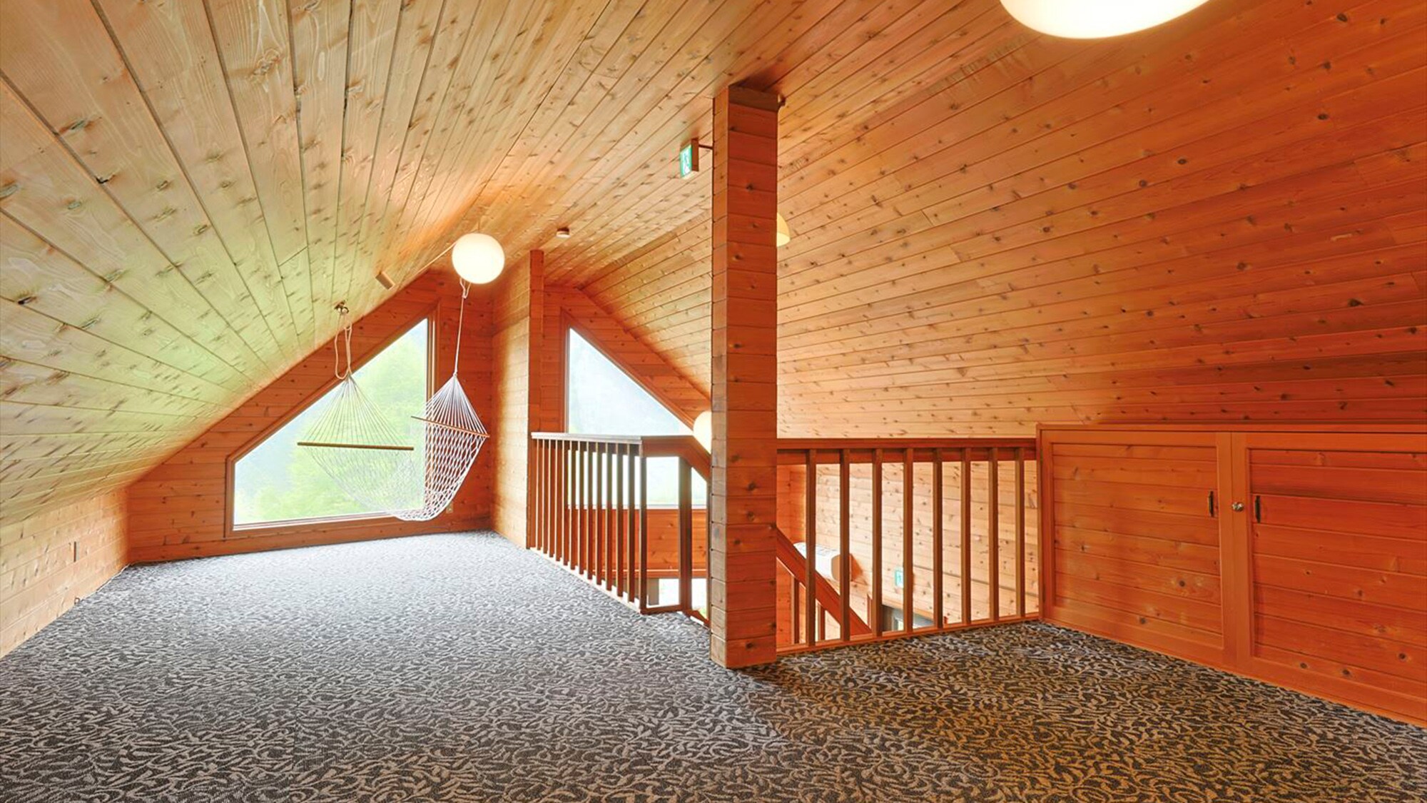 [可攜帶寵物] 小屋 | 3R + 閣樓、按摩浴缸、遛狗場