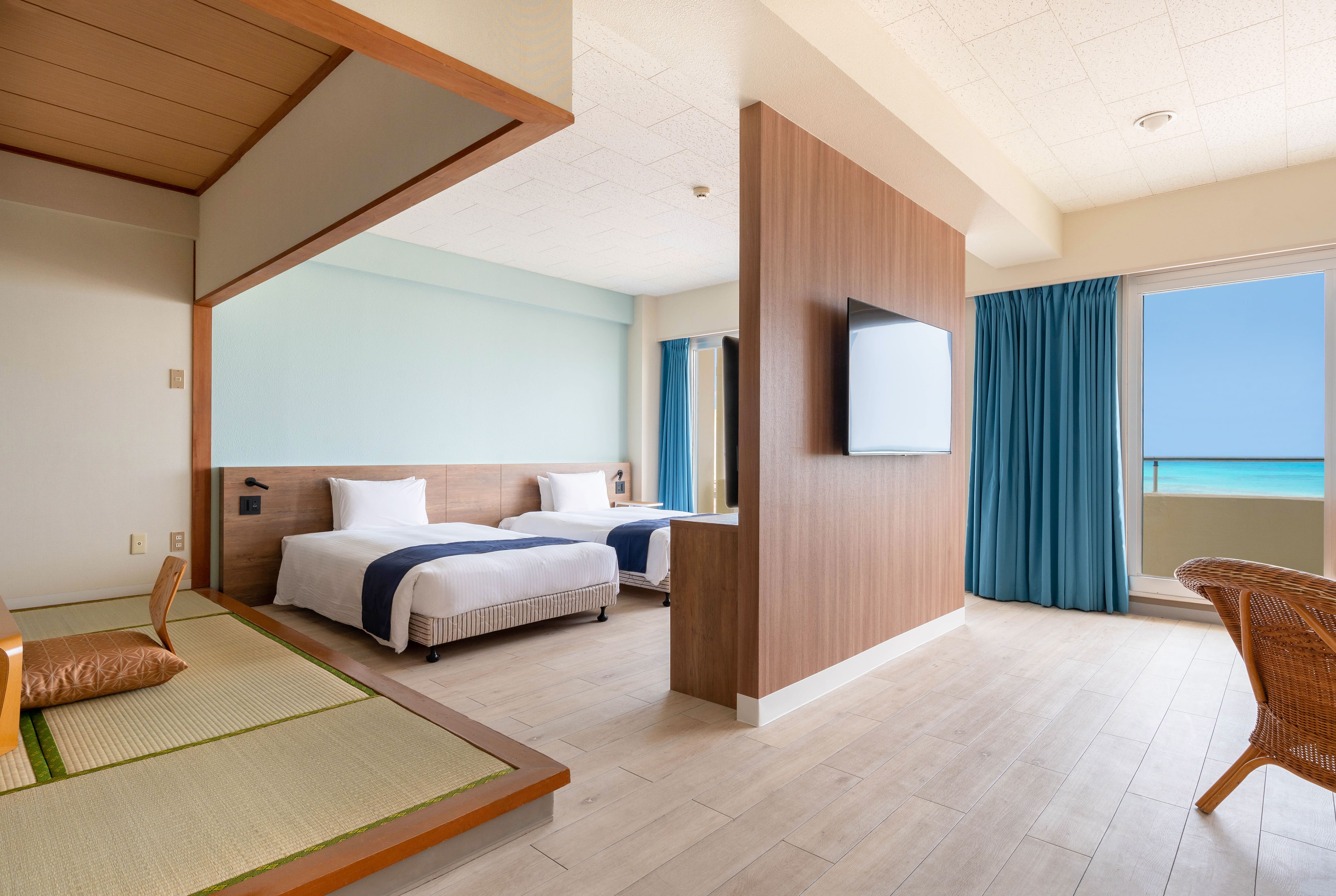 Japanese Modern Suite (Room Panorama 2)