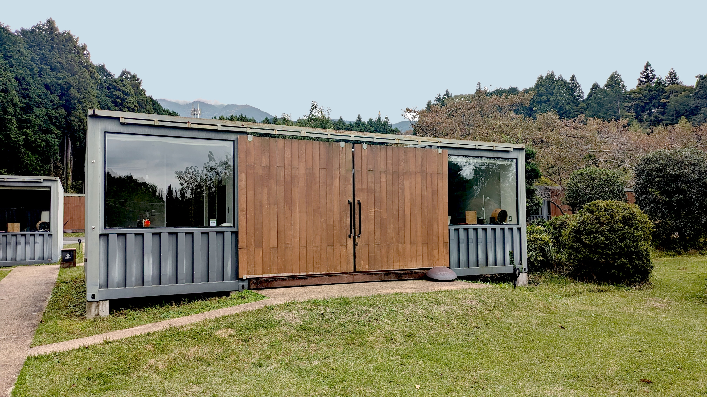 Deluxe cabin exterior