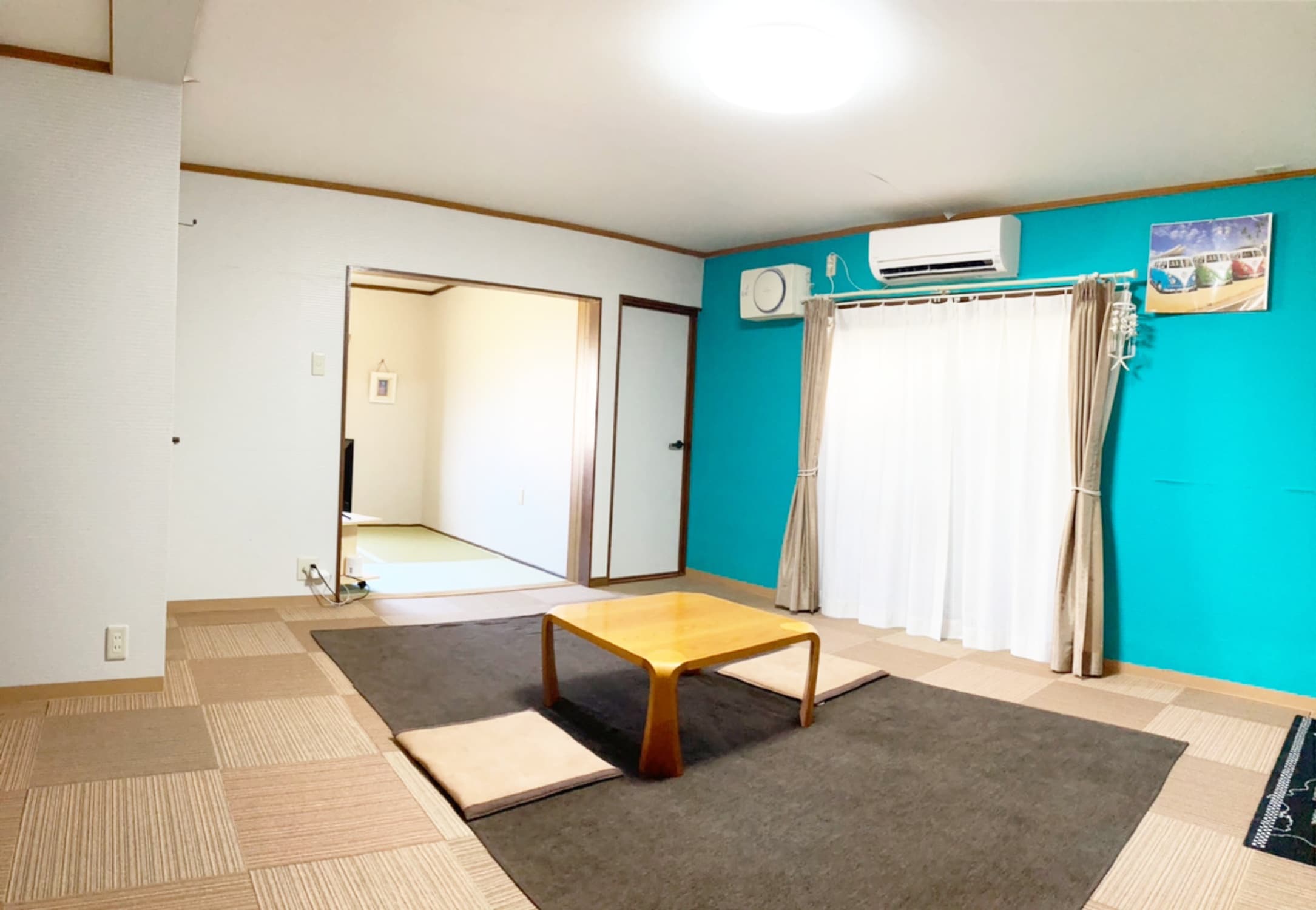 [103] 12 tatami Western room + 3 tatami Japanese room [Capacity 4 people]