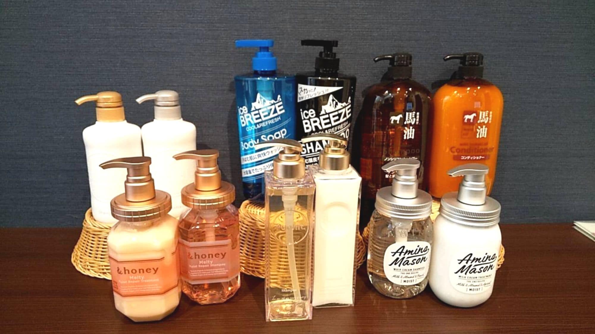 A shampoo bar is available at the front desk where you can choose your favorite shampoo.