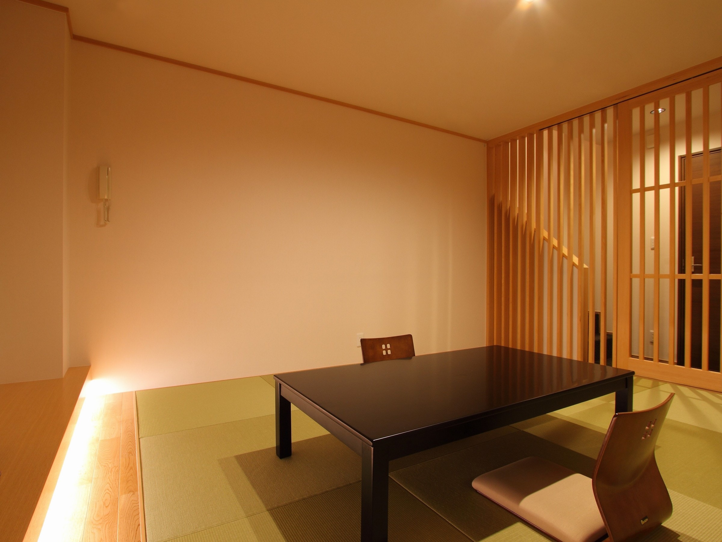 Maisonette Japanese-Western style twin room with open-air bath (202 rooms)