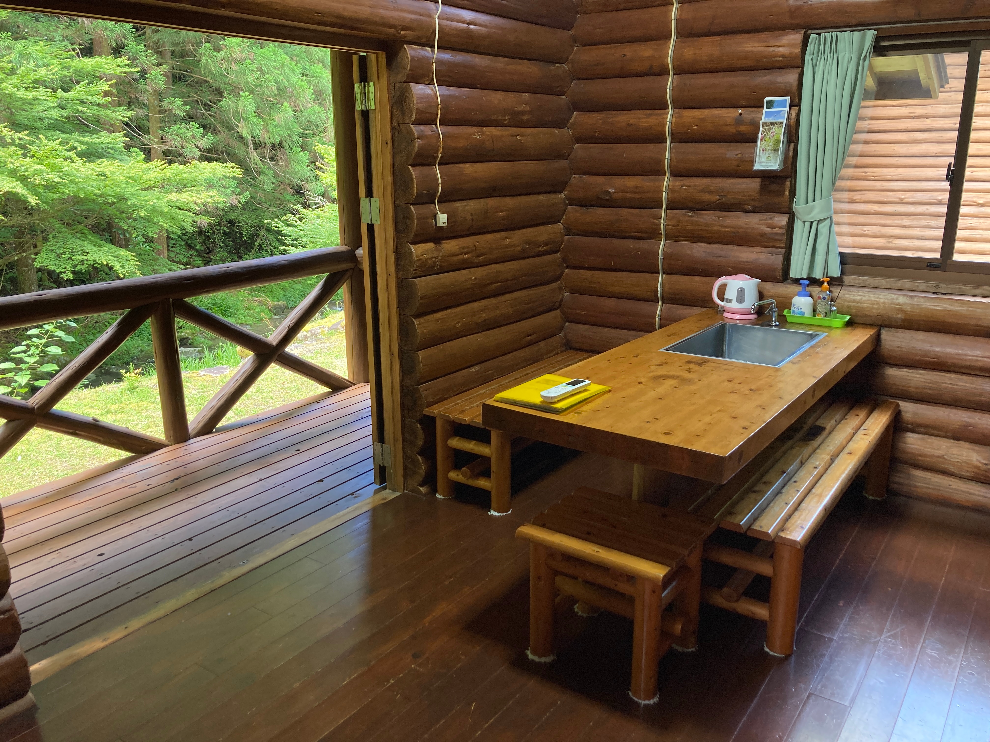 [Bungalow] Maksimal 5 orang