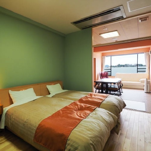 A new Japanese-style room with a panoramic bath ☆ "Serika"