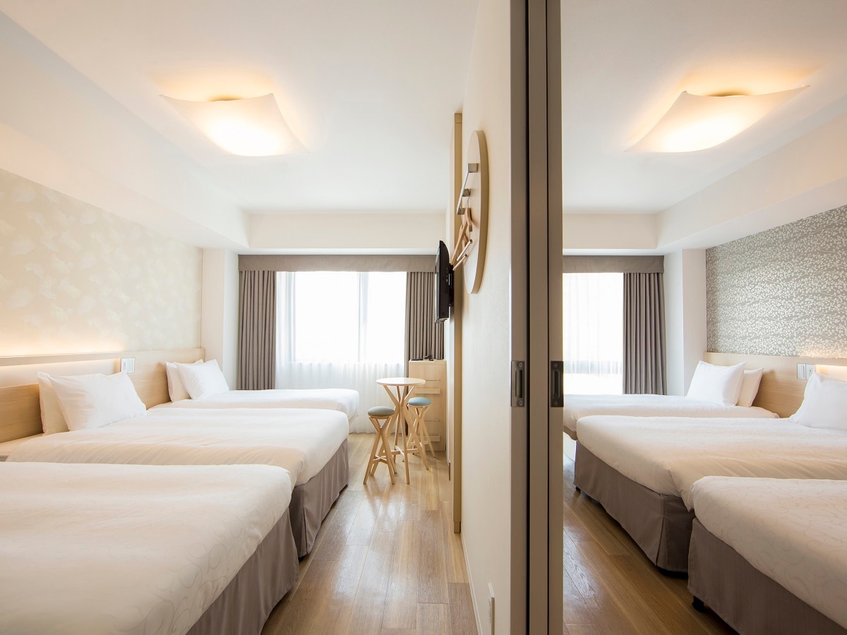 Standard twin with extra bed connecting room