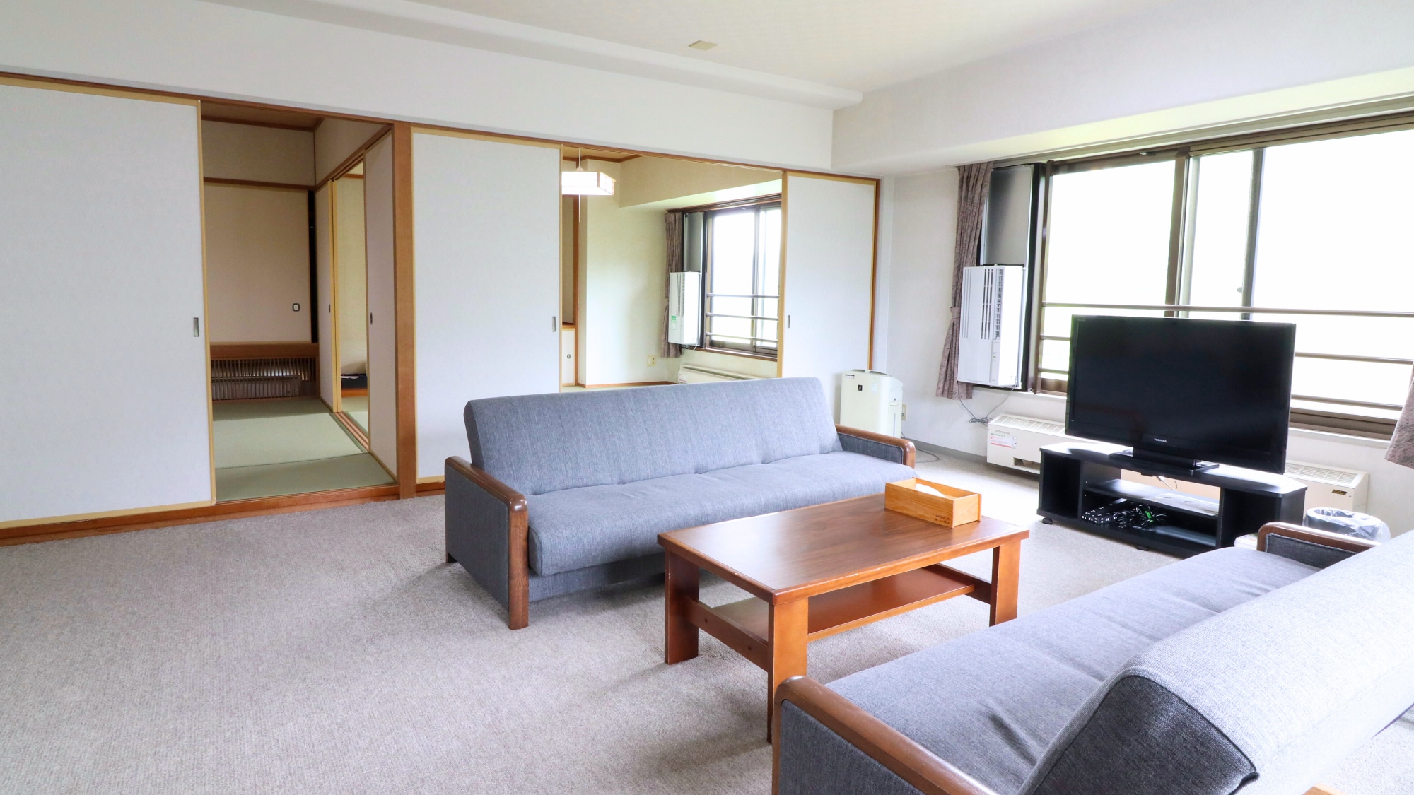 【日式大房间（示例）】约94平方米，可容纳8人【禁烟】*布局仅供参考