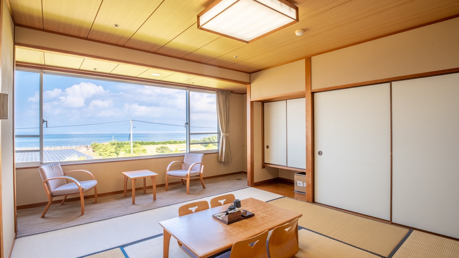 Main building Japanese-style room 8 tatami mats