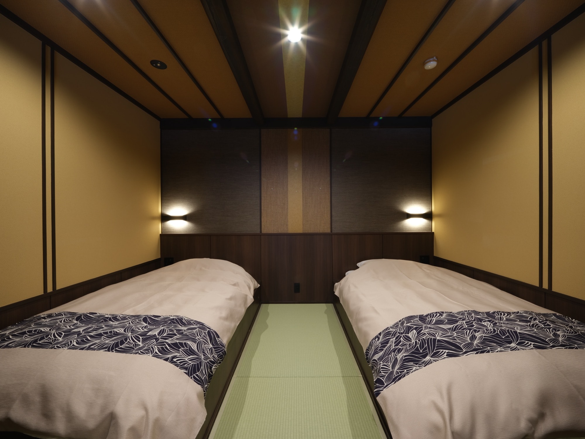 [P type] Semi-open-air bath special room, bedroom