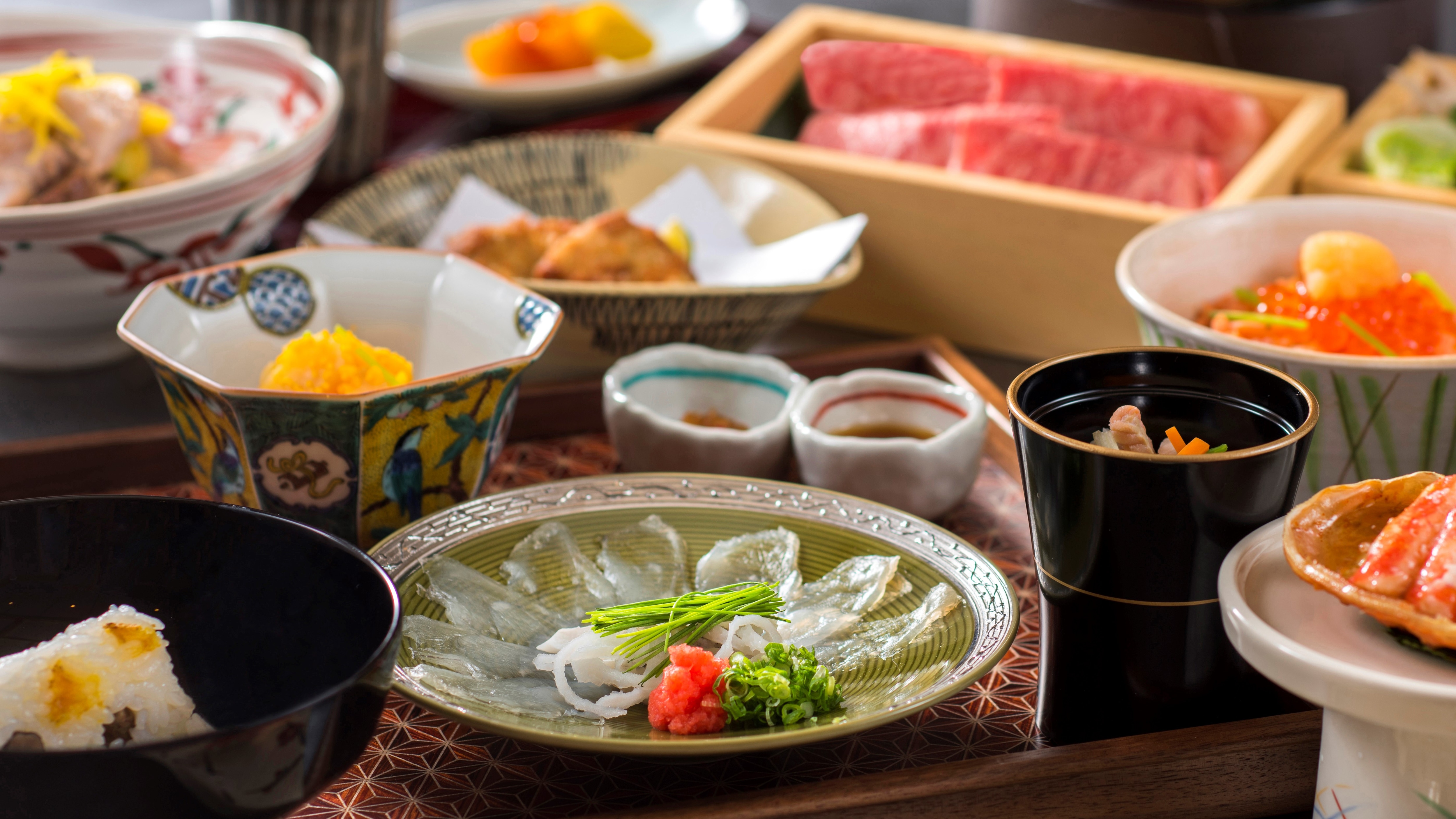 Tea kaiseki-style course meal using plenty of seasonal ingredients