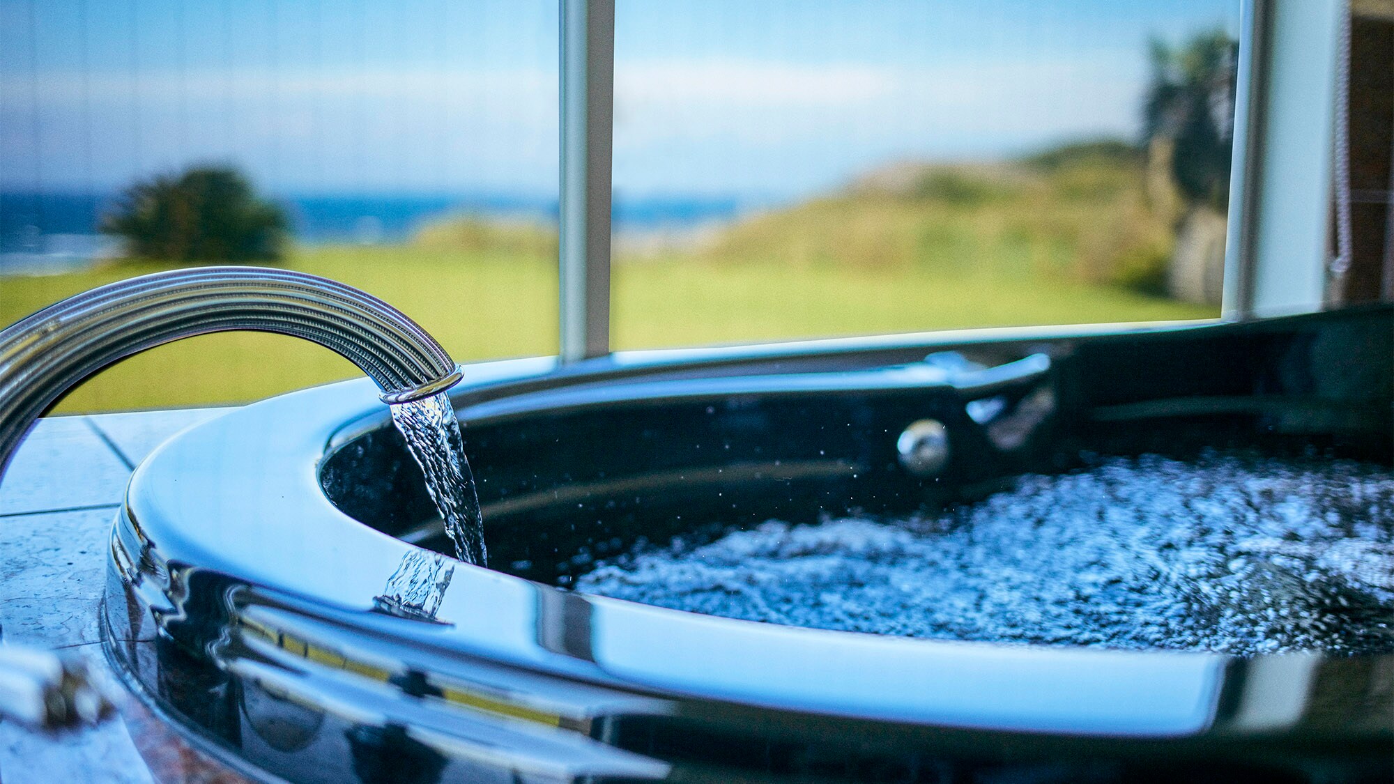 ・한 세트 전세이므로 롤 커튼을 올려 느긋하게 편히 쉬게 합니다