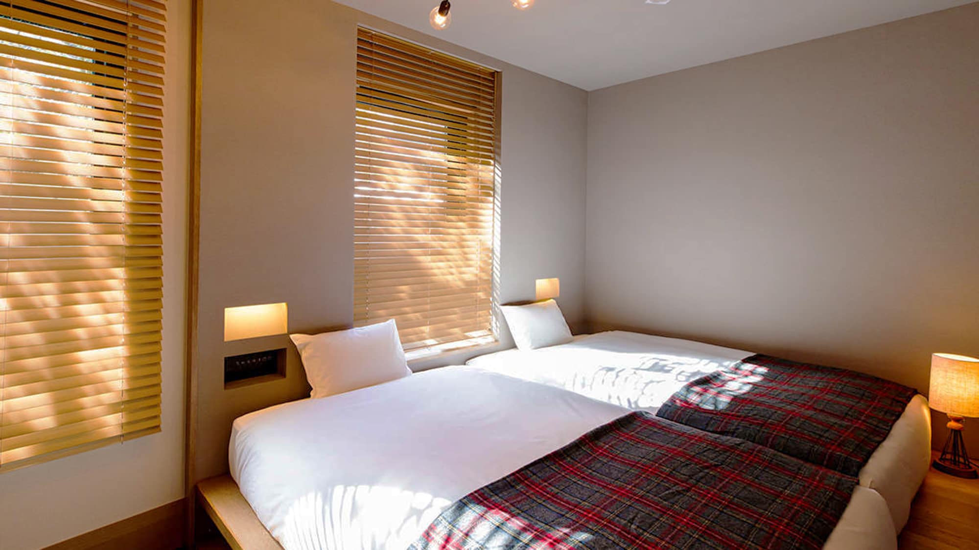 ■ Moderate / Twin ■ Natural [22 sqm] The warmth created by the texture of wood and natural light. Light and peaceful
