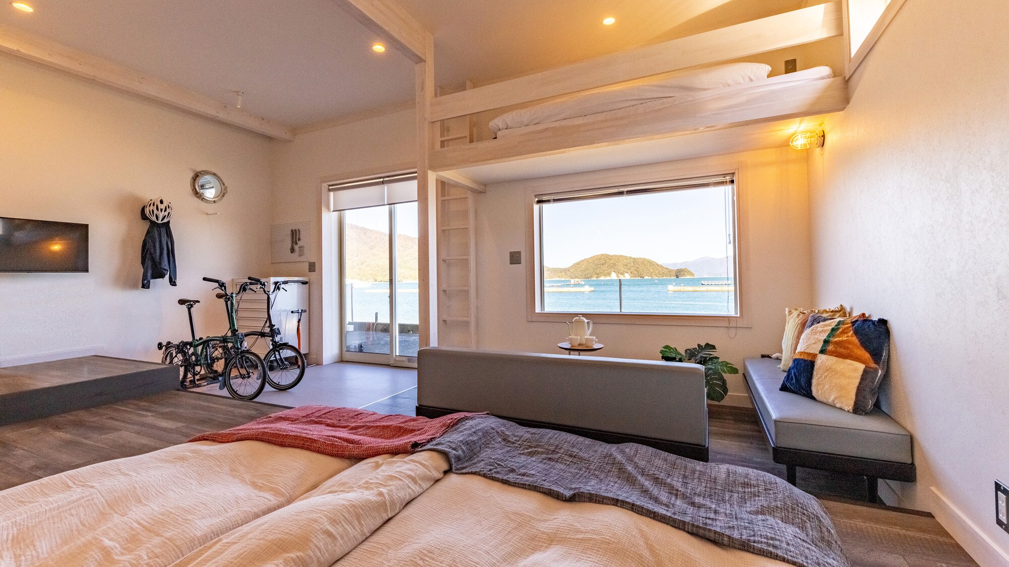 [Wa no Ma] <1st floor concept room, 15 tatami mat special Western-style room> The view from this room is outstanding!