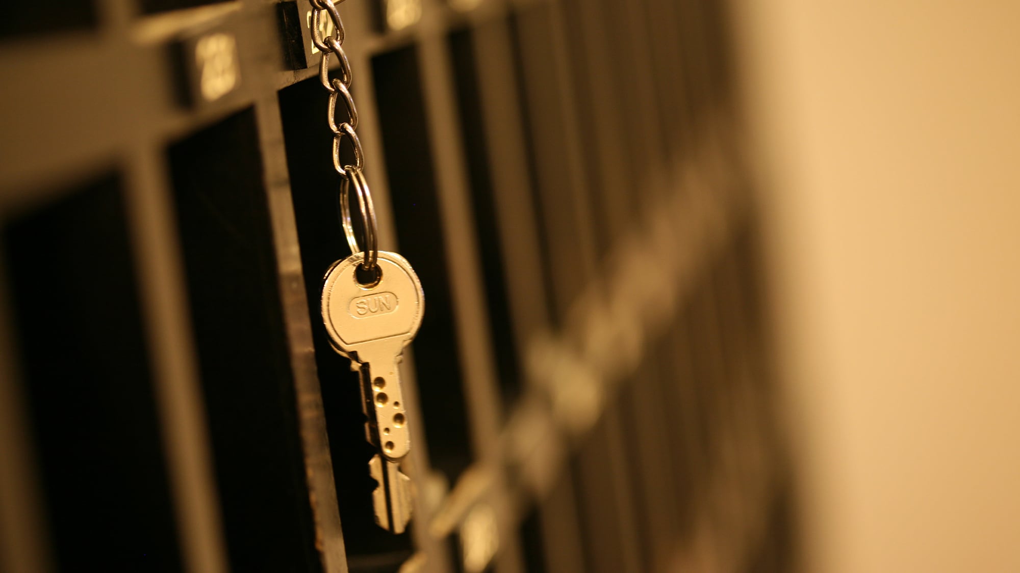 [Room key]