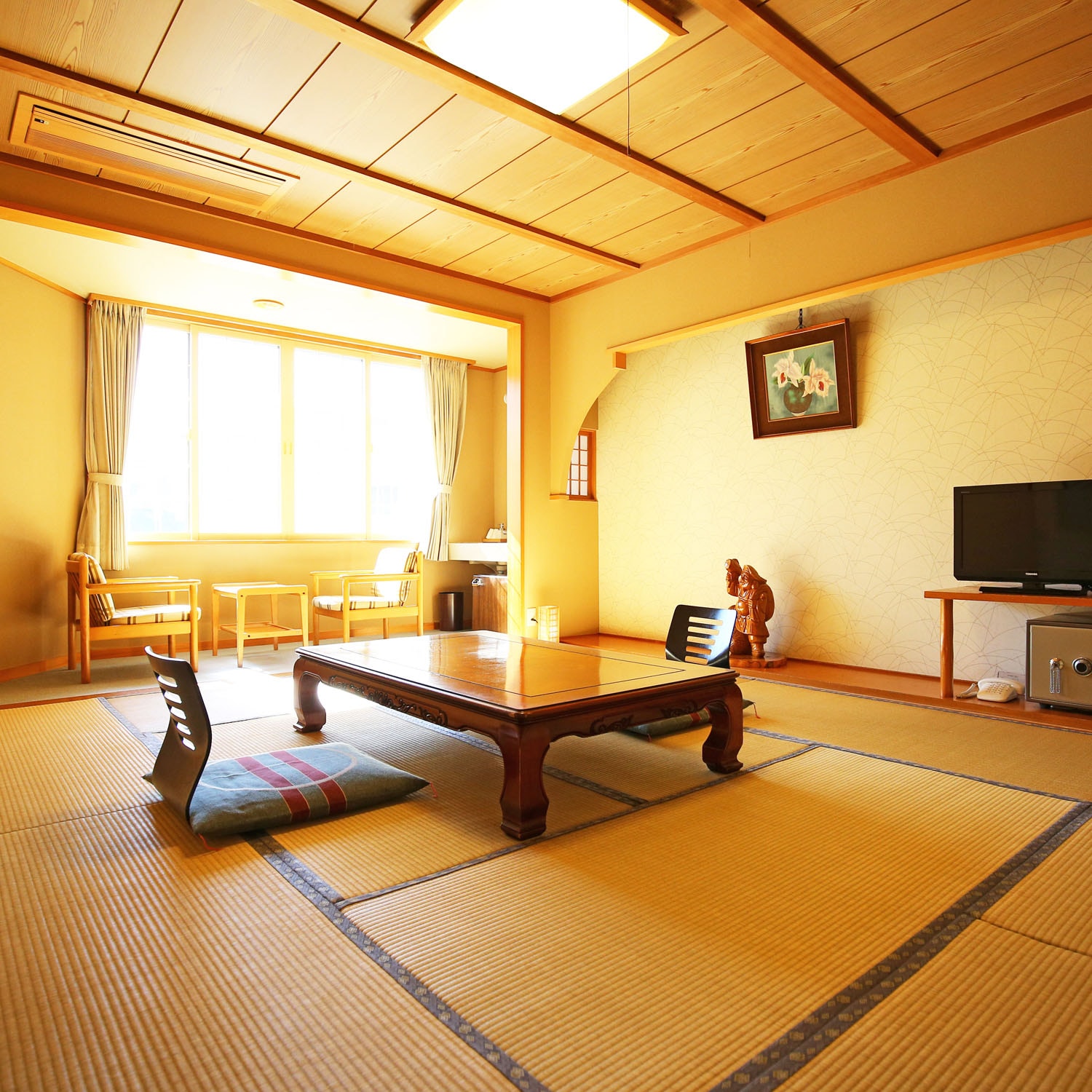 [Toilet included] Japanese-style room of 8 tatami mats or more: Basic type