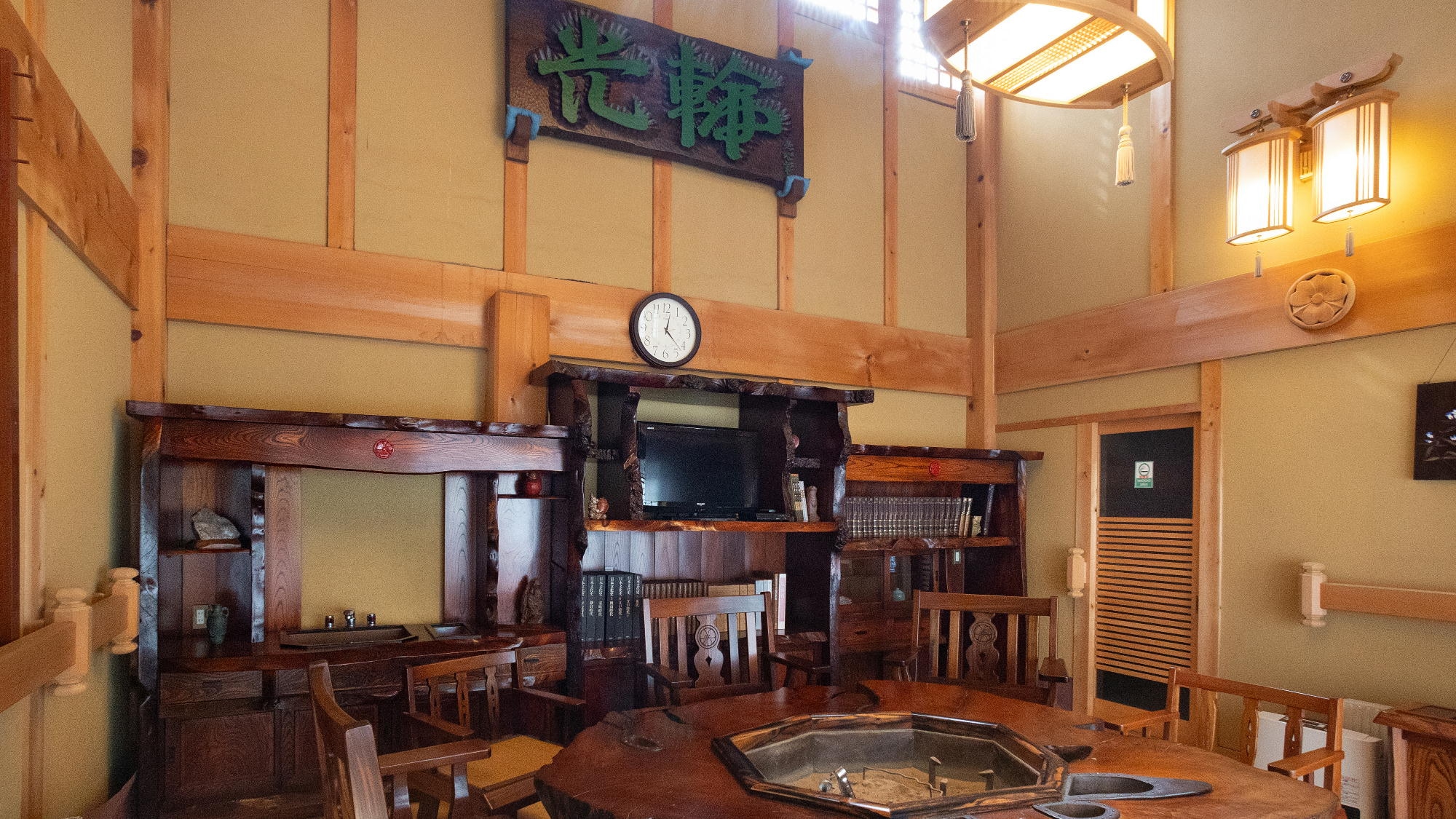 [館內] 洗浴後，請到大黑之湯入口前的「休息區」休息。